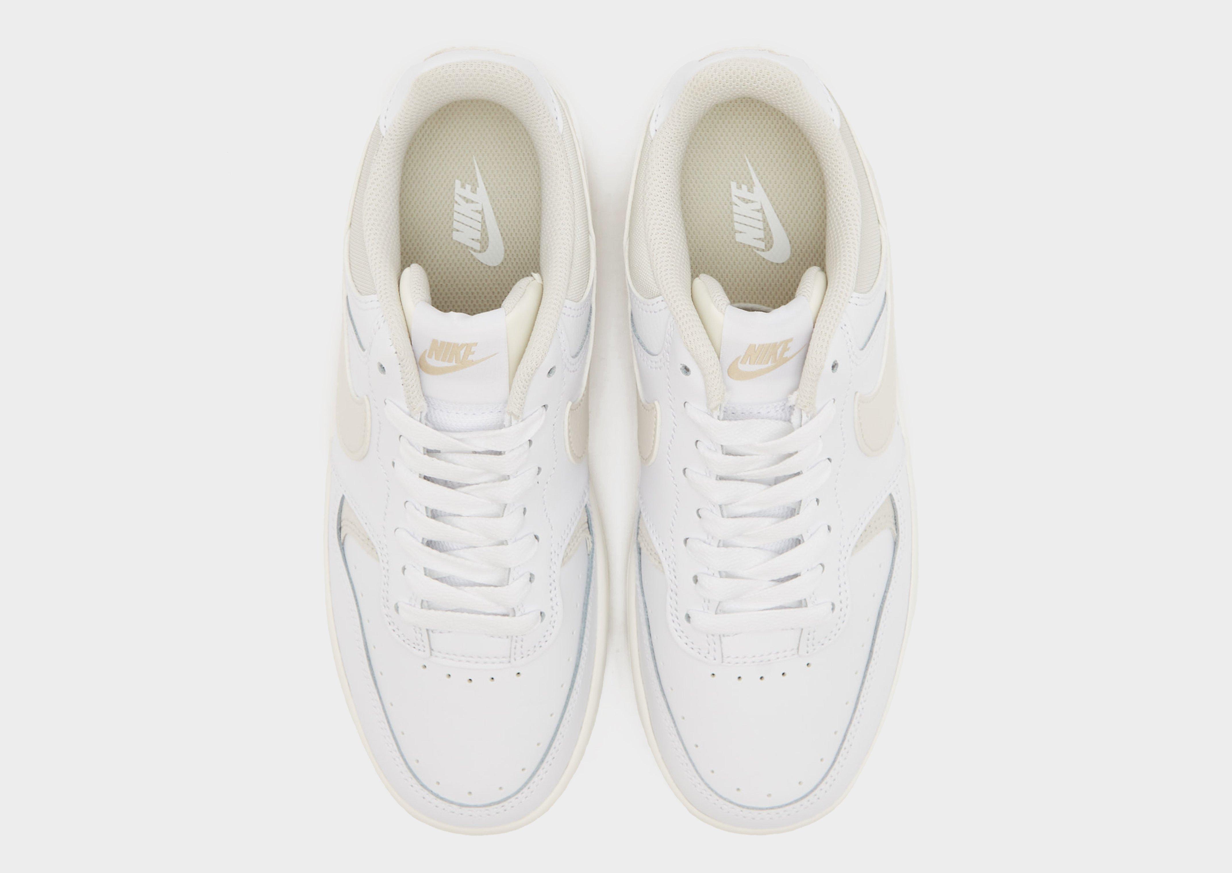 Дамски обувки NIKE GAMMA FORCE DX9176-103 Бежов