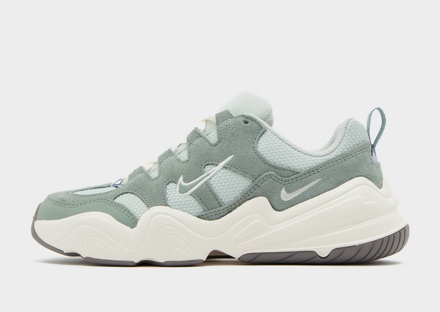 Adidași de damă NIKE TECH HERA  DR9761-001 Verde
