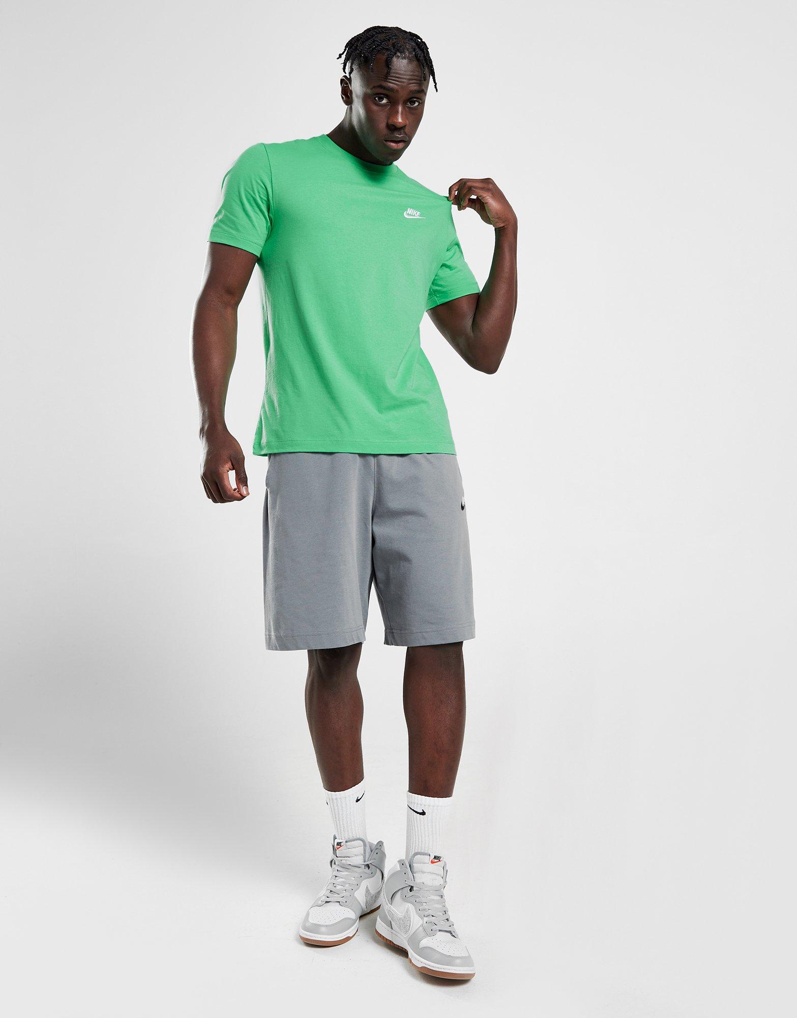 Vyriški marškiniai NIKE MARŠKINĖLIAI SS NIKE SPORTSWEAR CLUB AR4997-363 Žalia