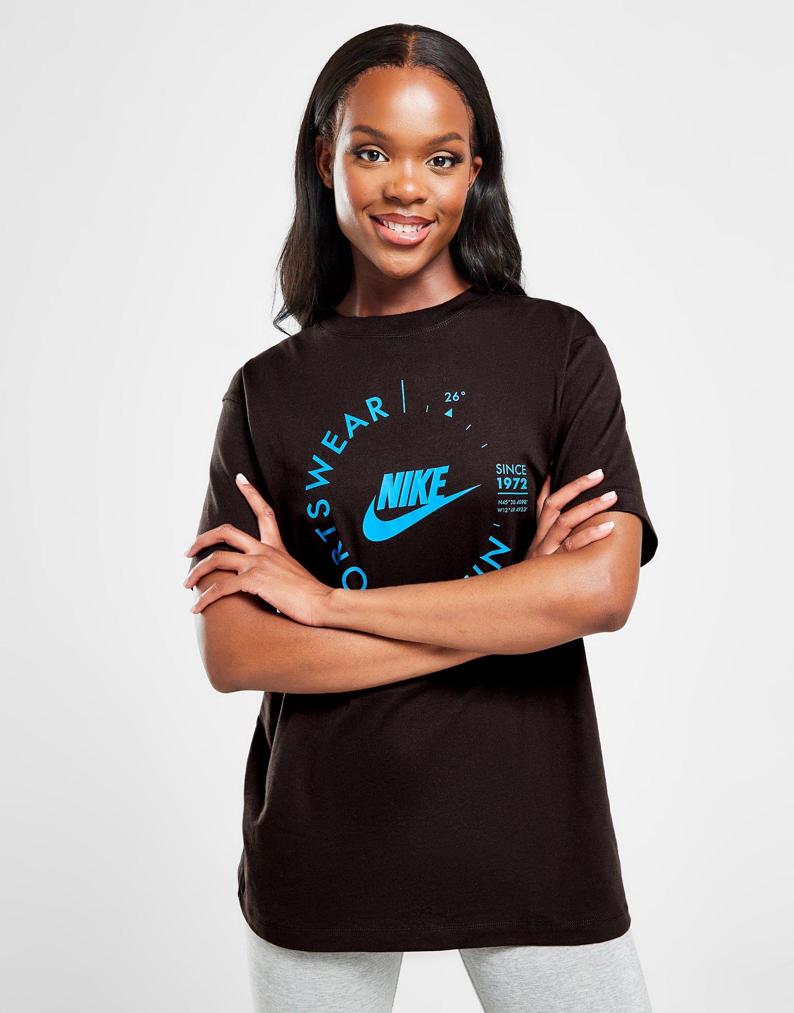 Koszulka, t-shirt damski NIKE T-SHIRT W NSW TEE BF PRNT SU TEE FD4235-220 Brązowy
