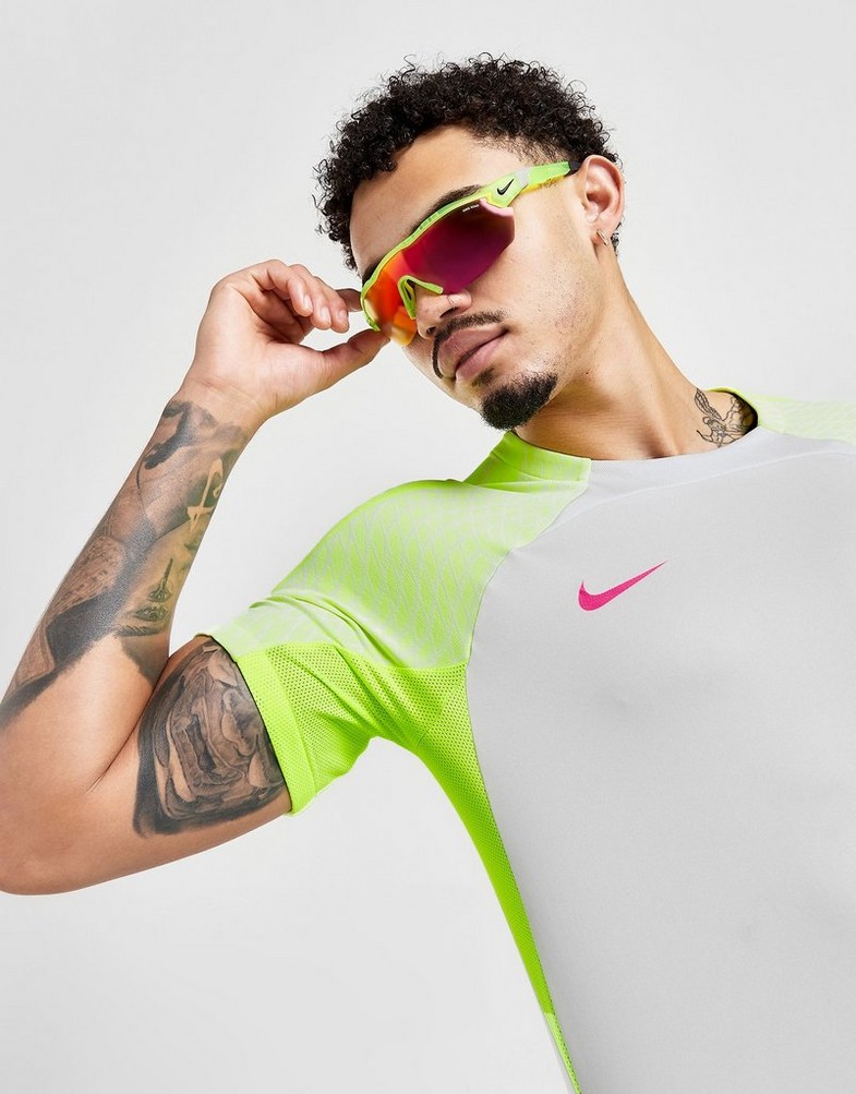 Vyriški marškiniai NIKE MARŠKINĖLIAI STRIKE TEE GRY/VOLT TEE DV9237-043 Pilka