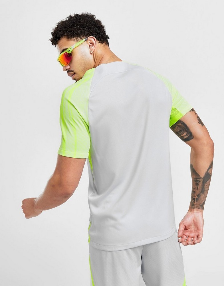 Vyriški marškiniai NIKE MARŠKINĖLIAI STRIKE TEE GRY/VOLT TEE DV9237-043 Pilka