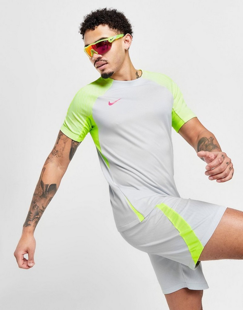 Férfi póló NIKE PÓLÓ STRIKE TEE GRY/VOLT TEE DV9237-043 Szürke