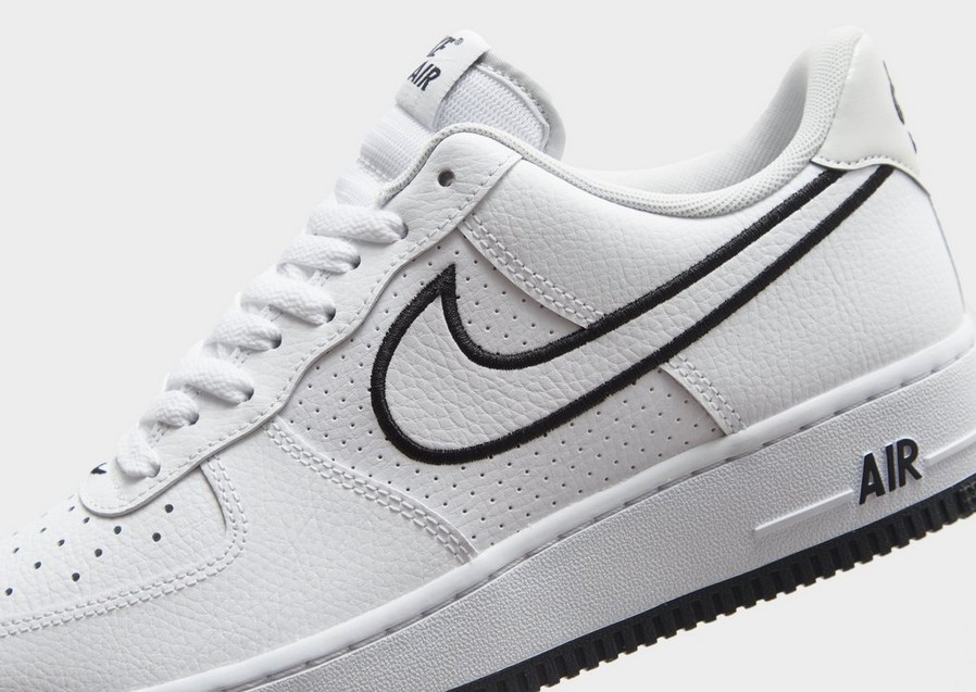Adidași pentru bărbați NIKE AIR FORCE 1 '07  FJ4211-100 Alb