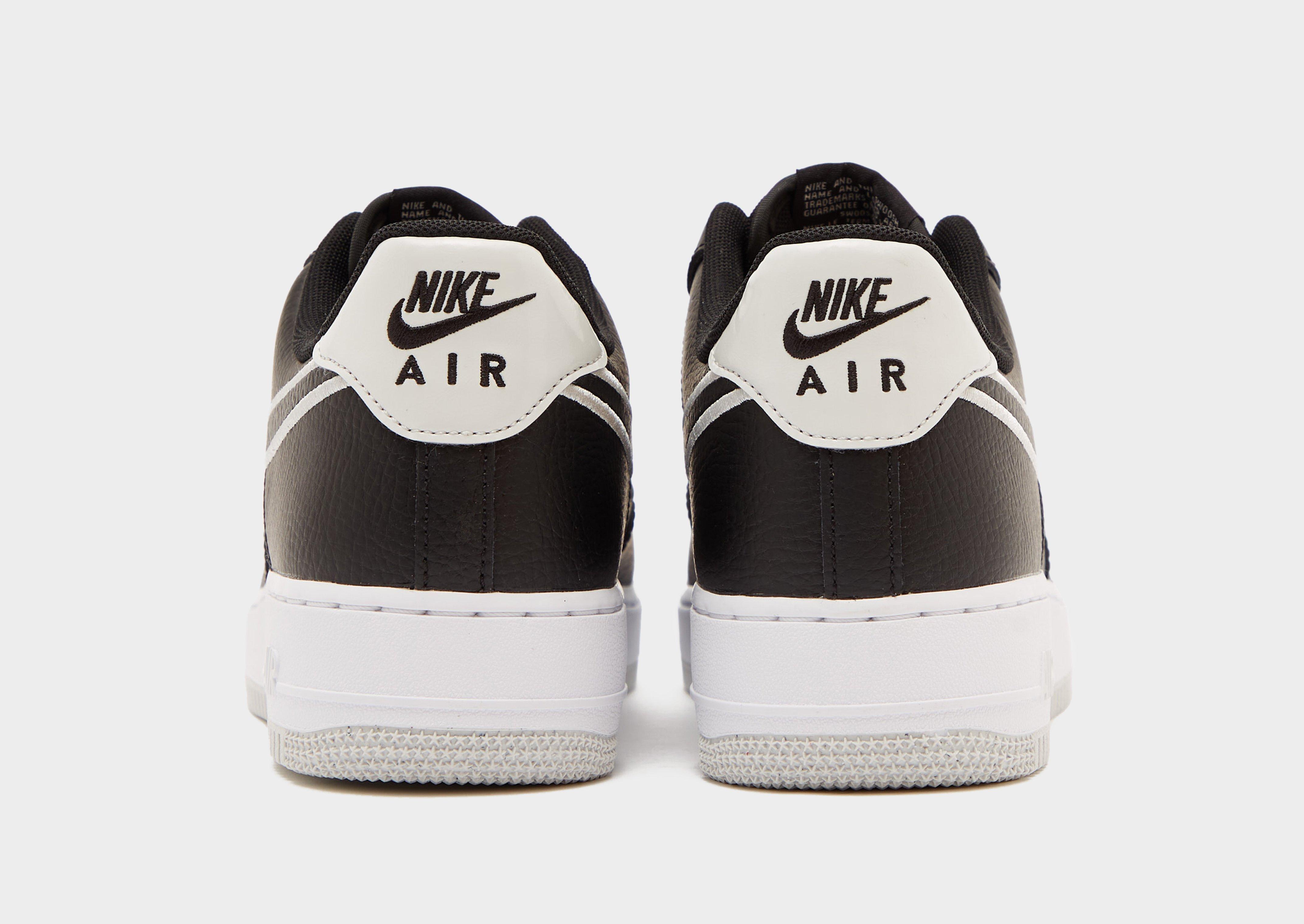 Kedai vyrams NIKE AIR FORCE 1 '07  FJ4211-001 Juoda