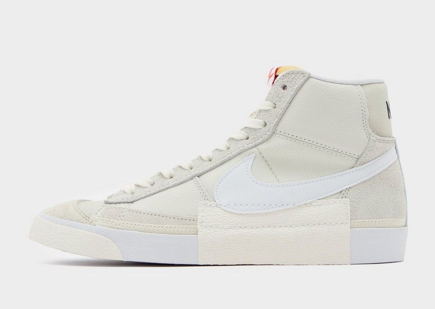 Buty sneakersy męskie NIKE BLAZER '77 PRO CLUB DQ7673-003 Beżowy