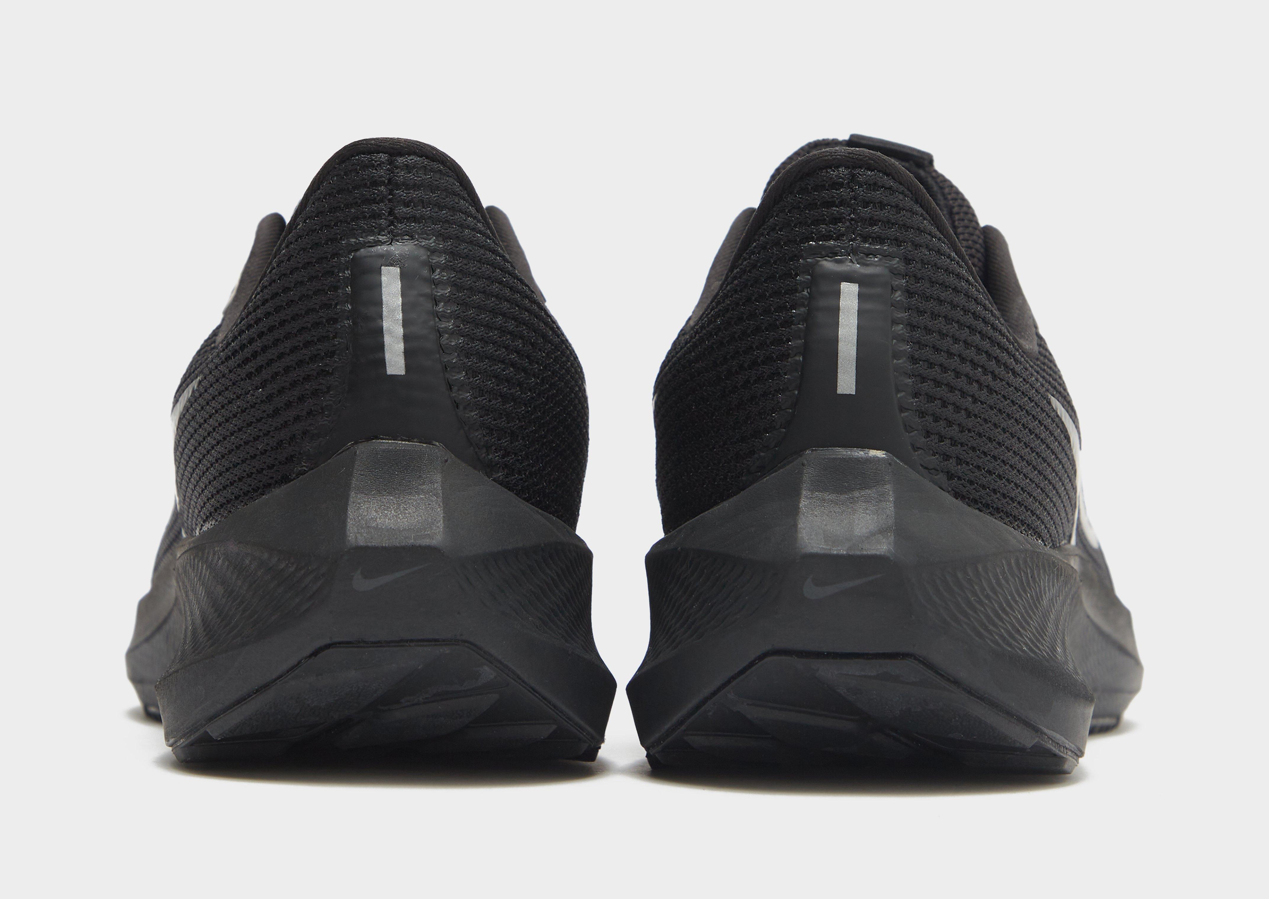 Pánske tenisky NIKE AIR ZOOM PEGASUS 40 DV3853-002 Černá