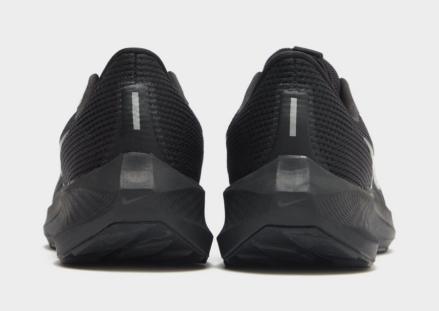 Pánske tenisky NIKE AIR ZOOM PEGASUS 40 DV3853-002 Čierna