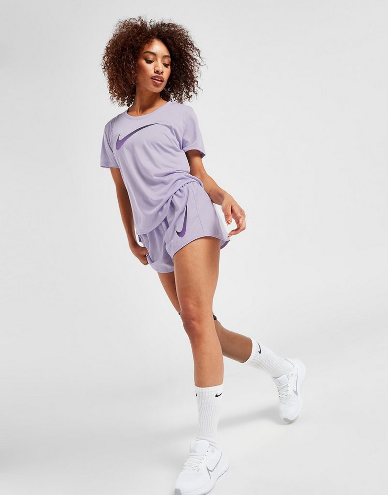 Жіночі шорти NIKE ШОРТИ W NK SWOOSH SHORT VENEER VERS SHORTS DX1031-536 Фіолетовий