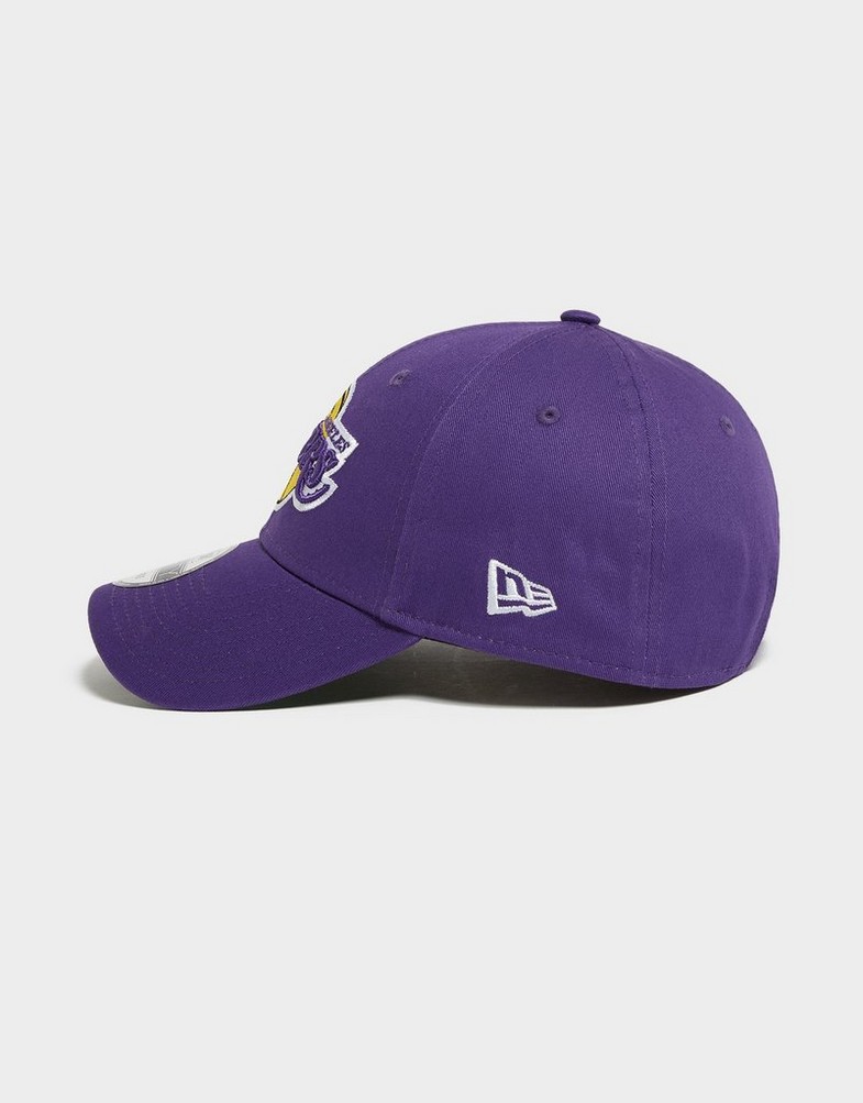 Czapka z daszkiem męska NEW ERA CZAPKA TEAM SIDE PATCH 940 LAKERS LOS ANGELES LAKERS 60298794 Fioletowy