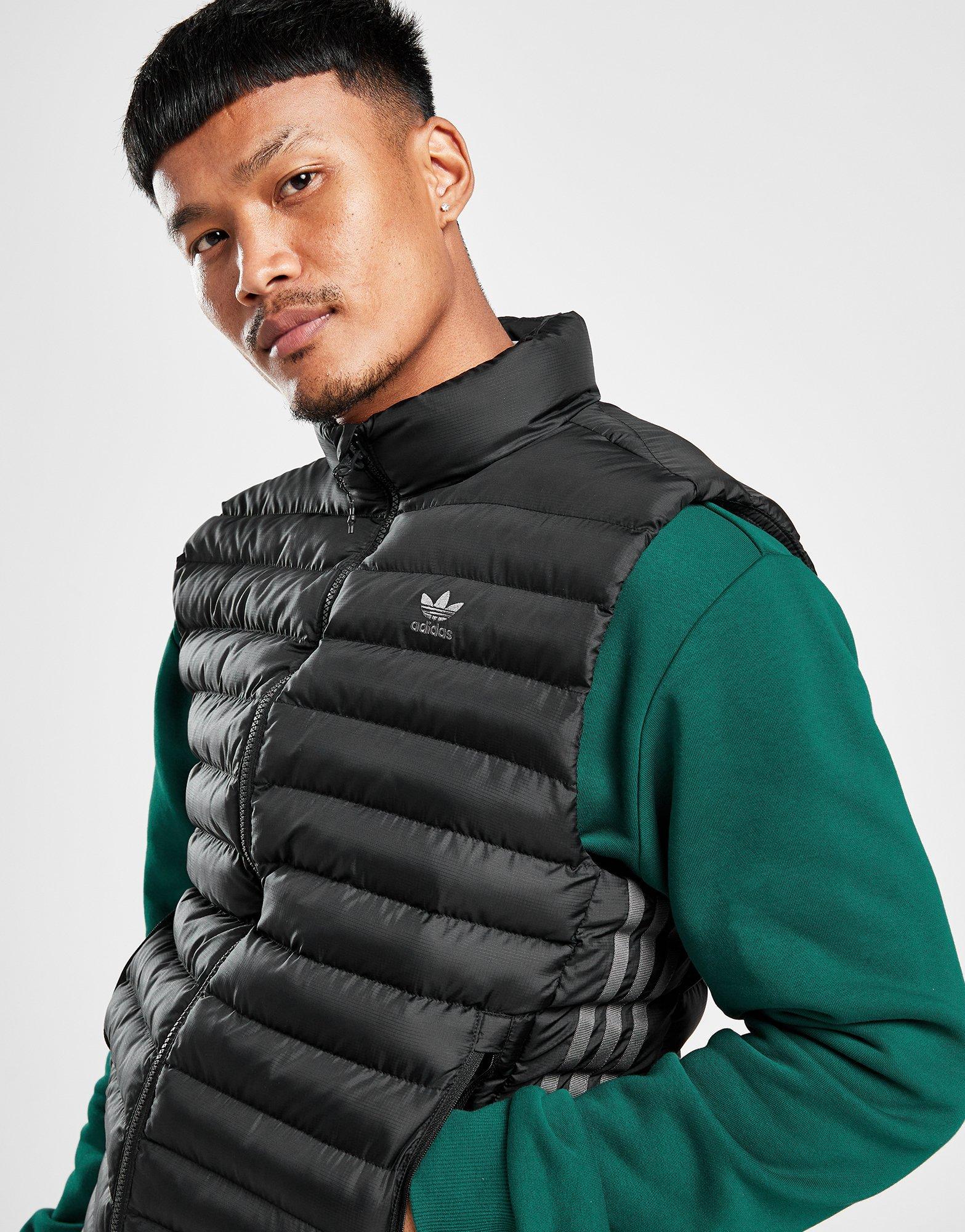 Vestă pentru bărbați ADIDAS VESTĂ GILET BLK IM2322 Negru