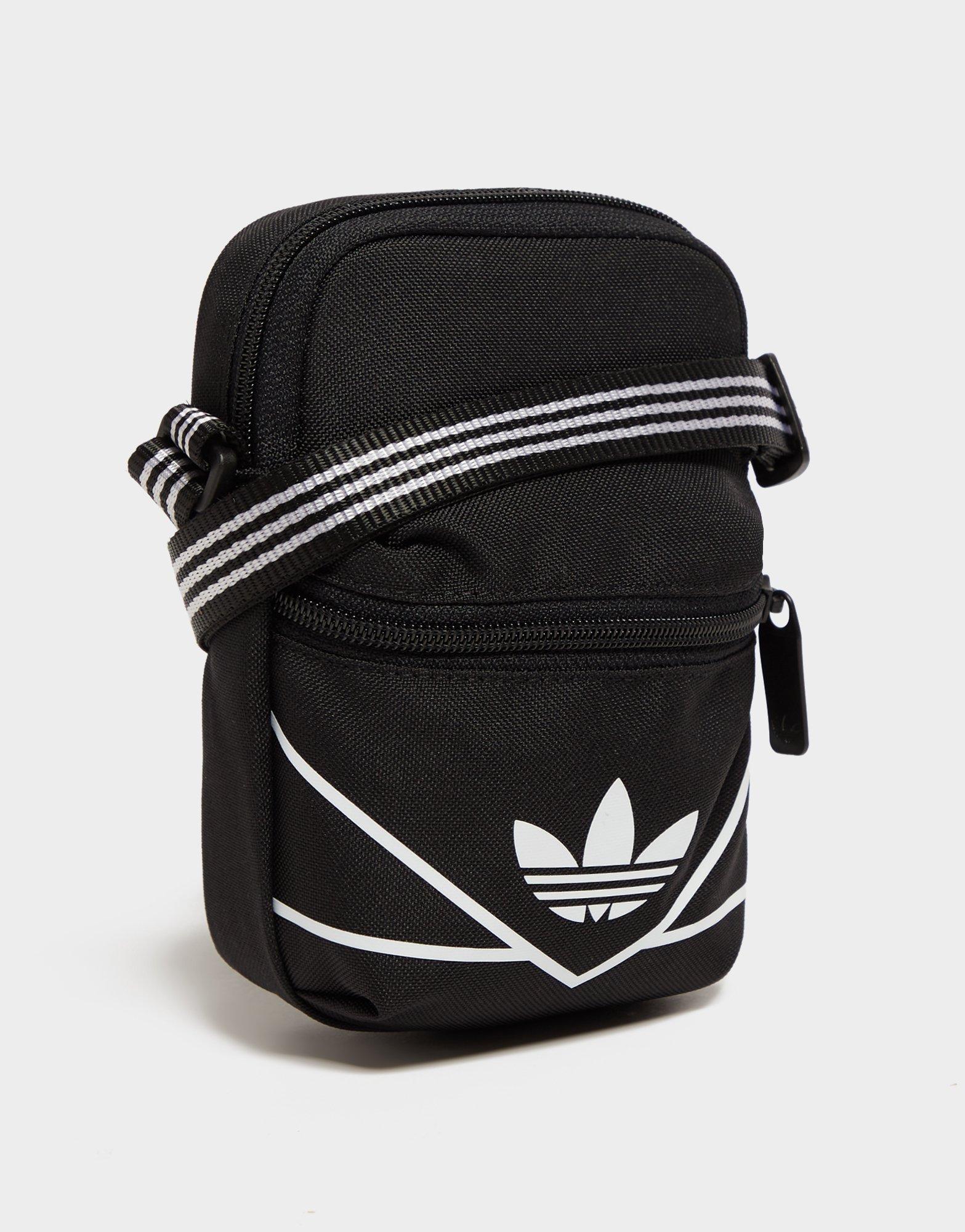 Moteriškas sportinis krepšys ADIDAS RANKINUKAS COLORADO SMALL ITEMS BAG  IS2440 Juoda