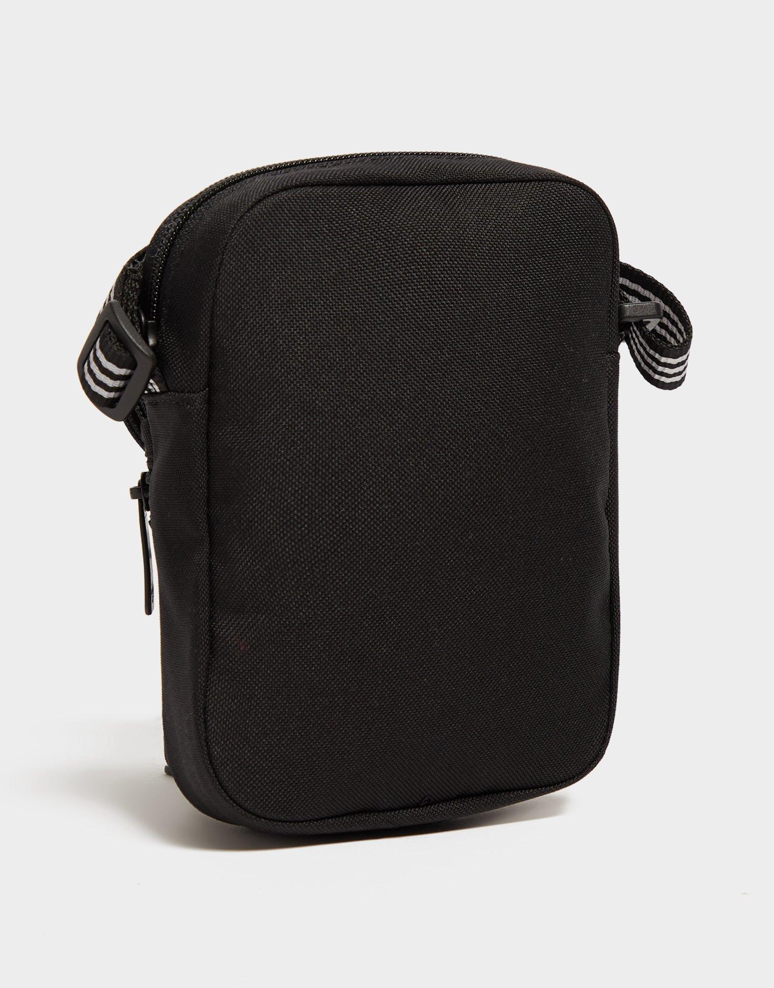 Moteriškas sportinis krepšys ADIDAS RANKINUKAS COLORADO SMALL ITEMS BAG  IS2440 Juoda