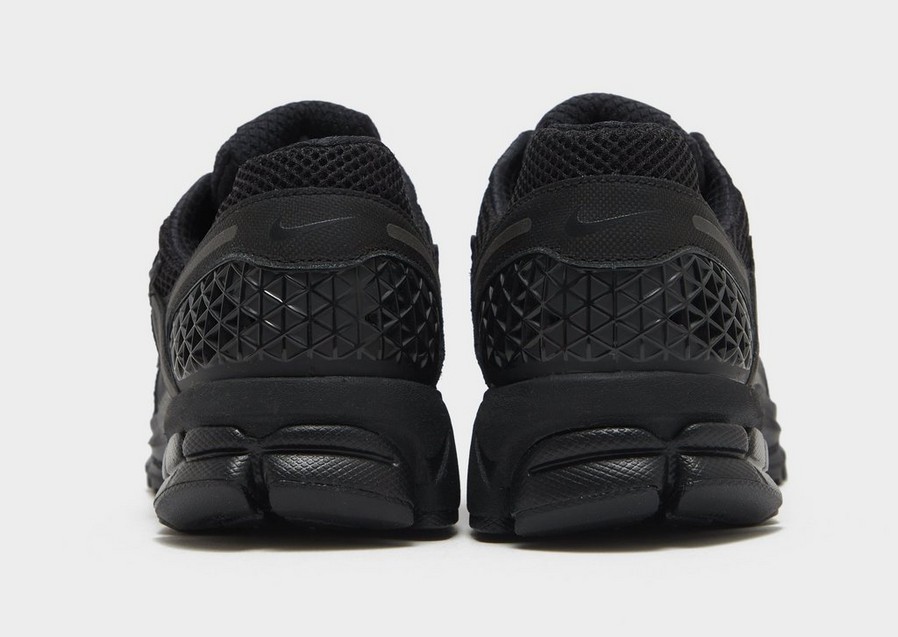 Adidași pentru bărbați NIKE ZOOM VOMERO 5 BV1358-003 Negru