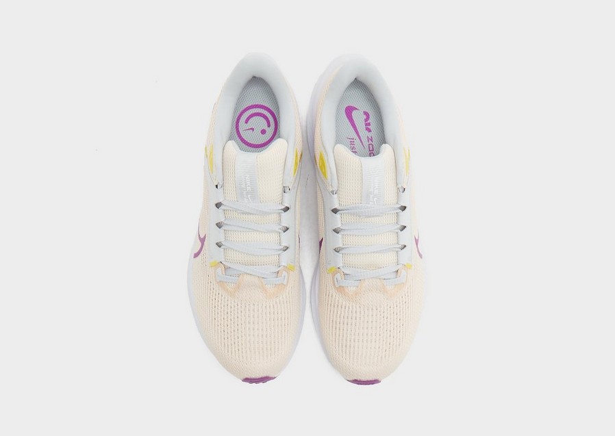 Dámska bežecká obuv NIKE AIR ZOOM PEGASUS 40 DV3854-800 Béžová