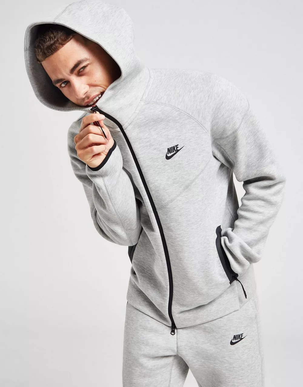 NIKE КОФТА НА БЛИСКАВЦІ З КАПЮШОНОМ   M NK TCH FLC FZ WR, фото 1 з 5