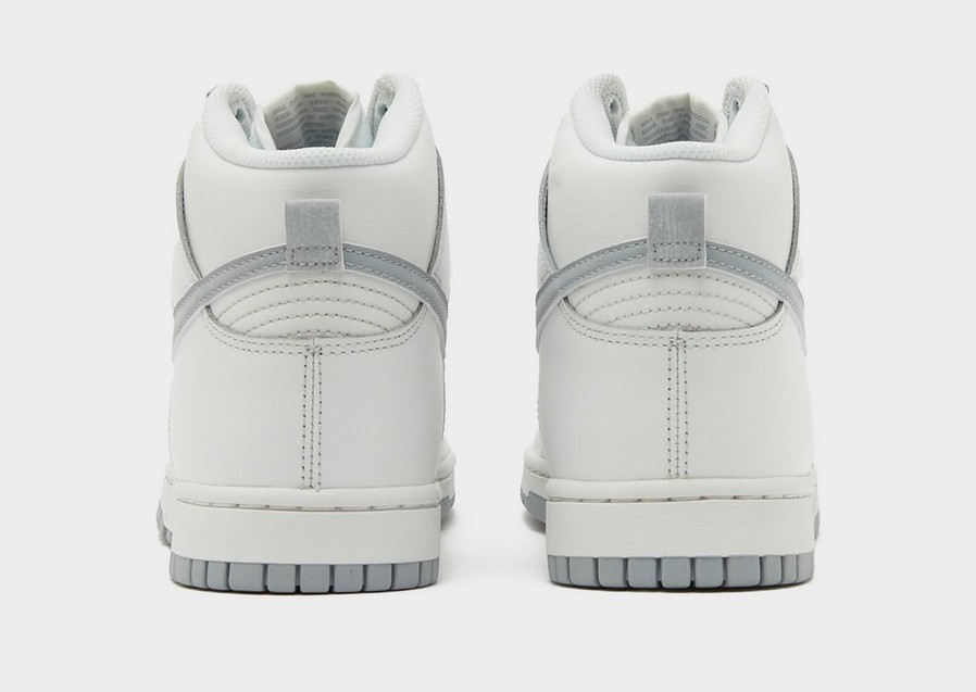 Adidași pentru bărbați NIKE DUNK HI RETRO FD6922-100 Alb