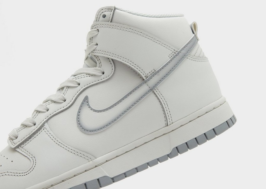 Adidași pentru bărbați NIKE DUNK HI RETRO FD6922-100 Alb