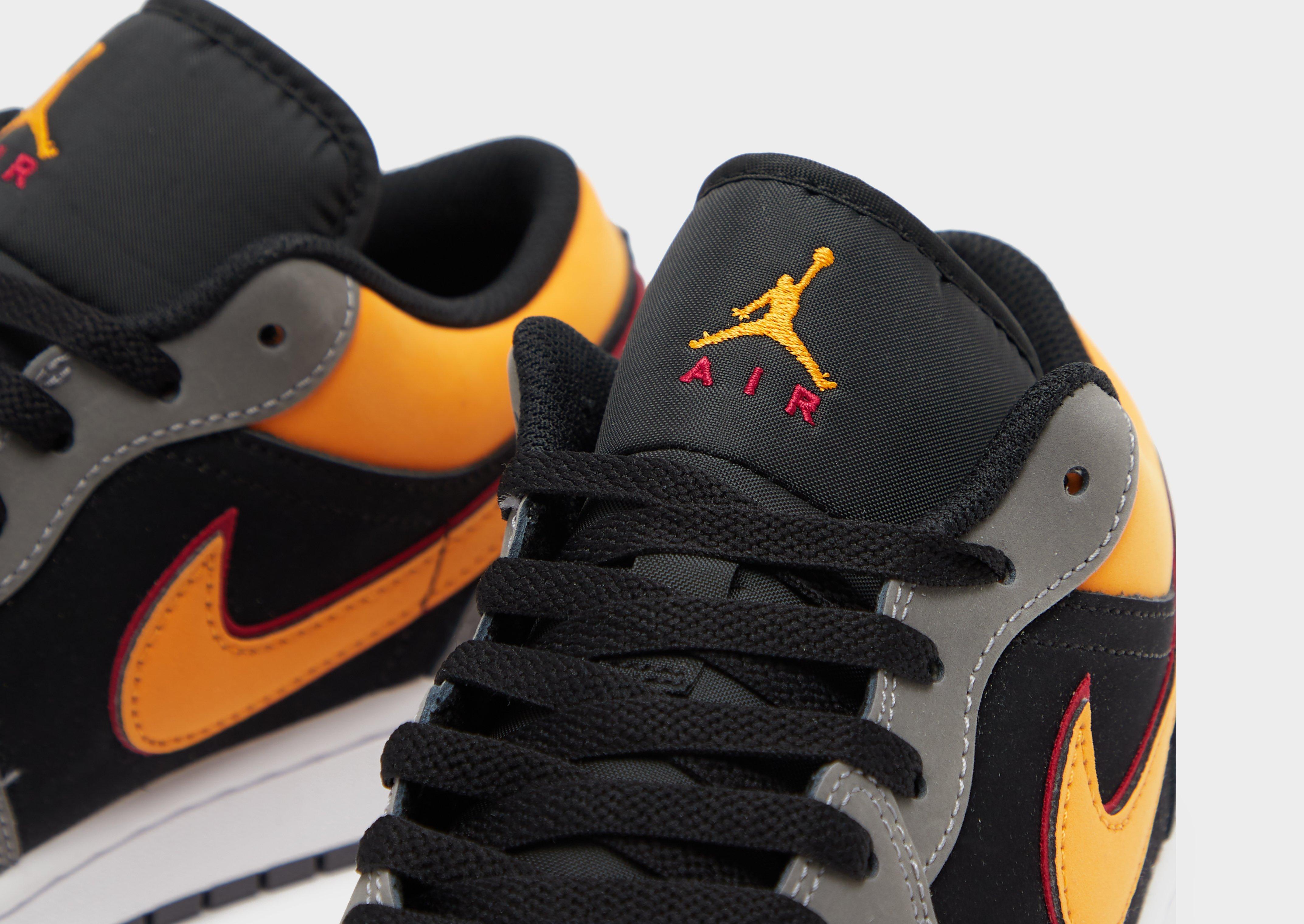 Buty sneakersy męskie AIR JORDAN 1 LOW SE  FN7308-008 Szary