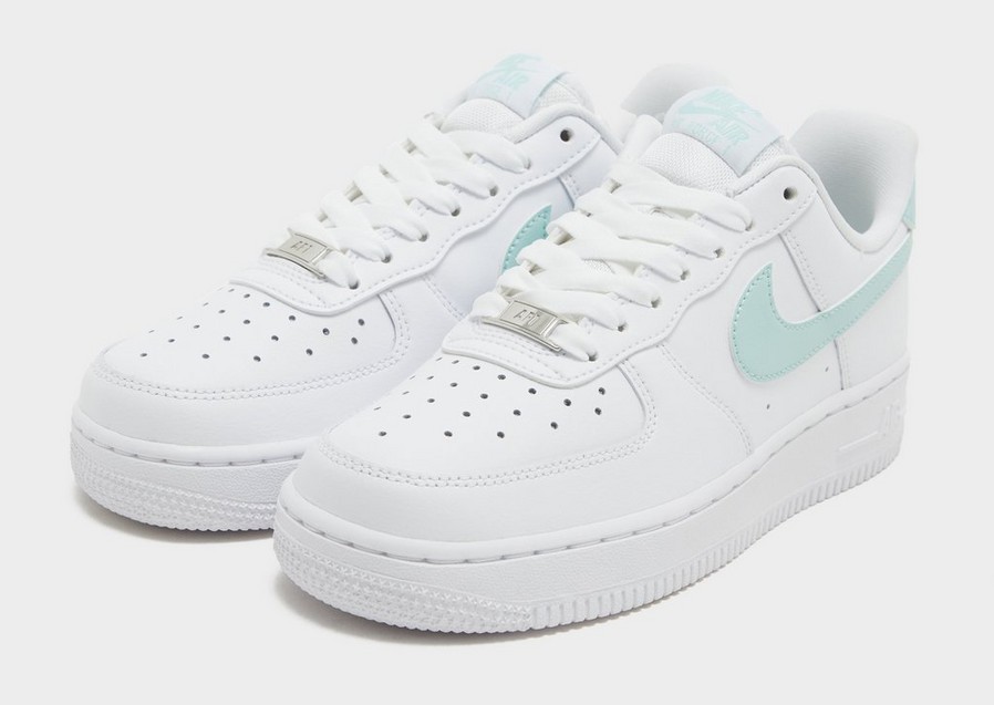 Buty sneakersy damskie NIKE WMNS AIR FORCE 1 '07 REC DD8959-113 Biały