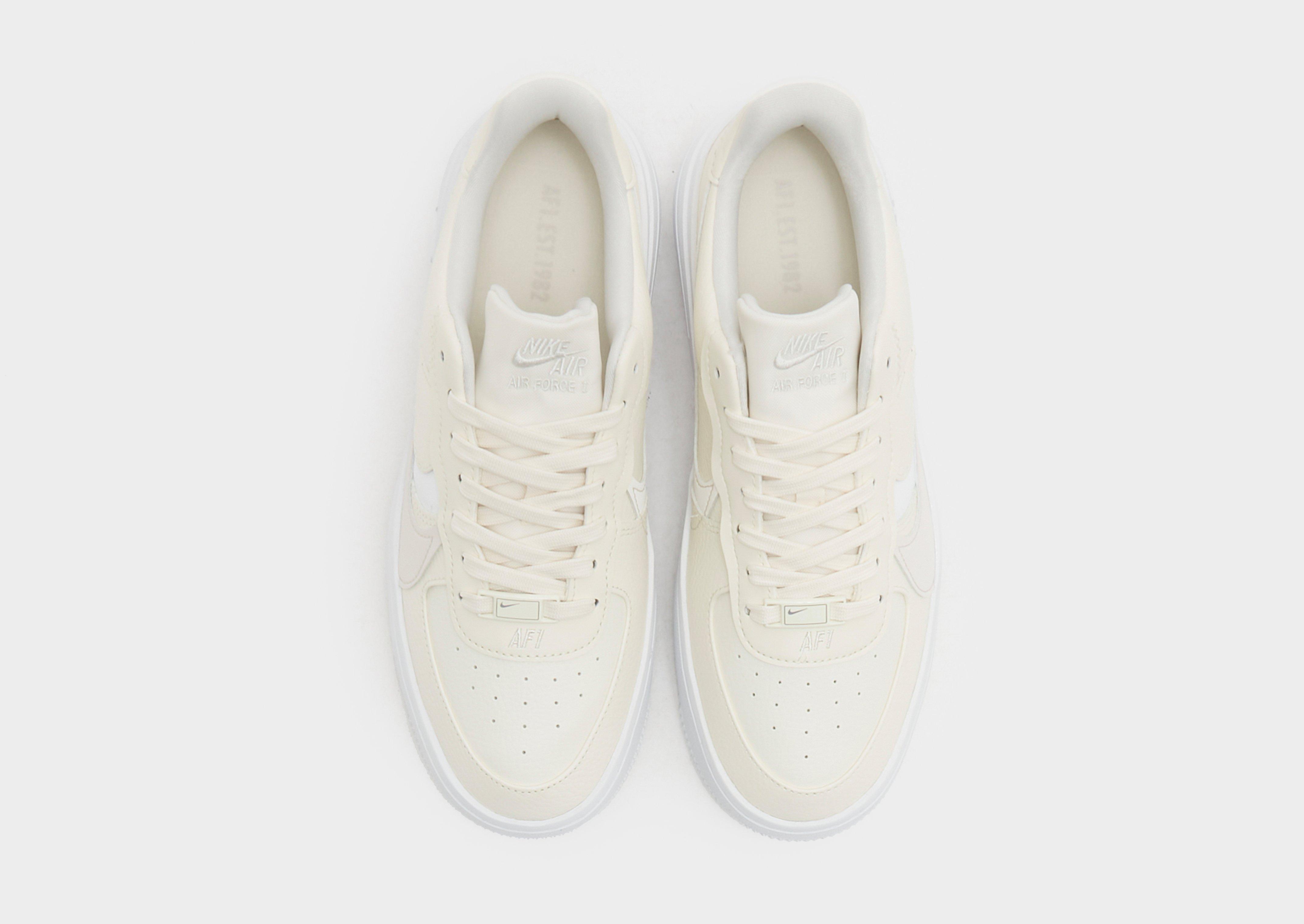 Kedai moterims NIKE W AF1 PLT.AF.ORM DJ9946-107 Rusva