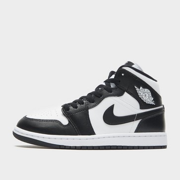 Adidași de damă WMNS AIR JORDAN 1 MID 365