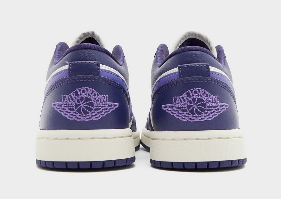 Buty sneakersy damskie WMNS AIR JORDAN 1 LOW DC0774-502 Fioletowy