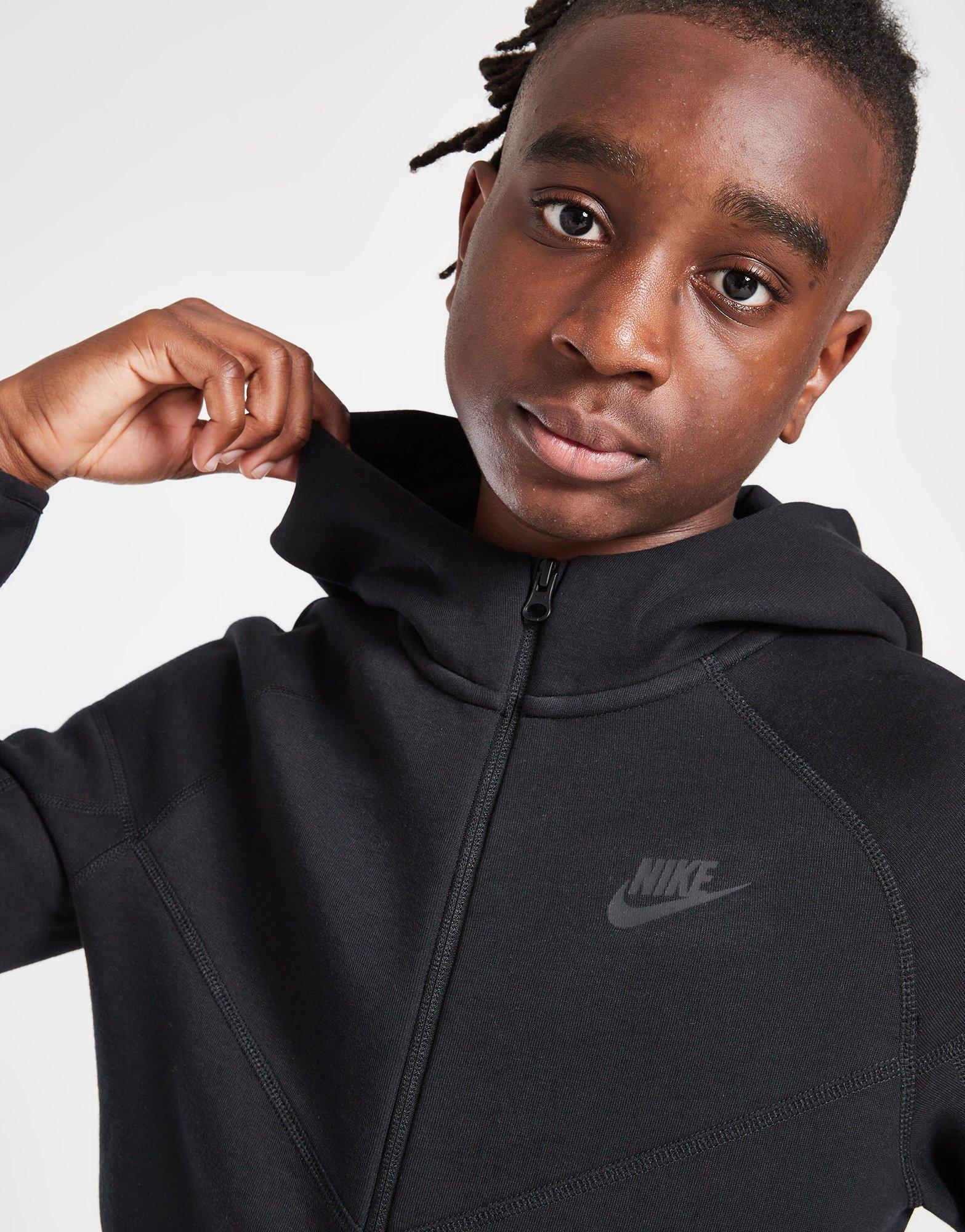 Детски суичър NIKE СУИТЧЪР СЪС ЗАКОПЧАВАНЕ   С КАЧУЛКА NSW TECH FLC FZ B FD3285-010 Черен