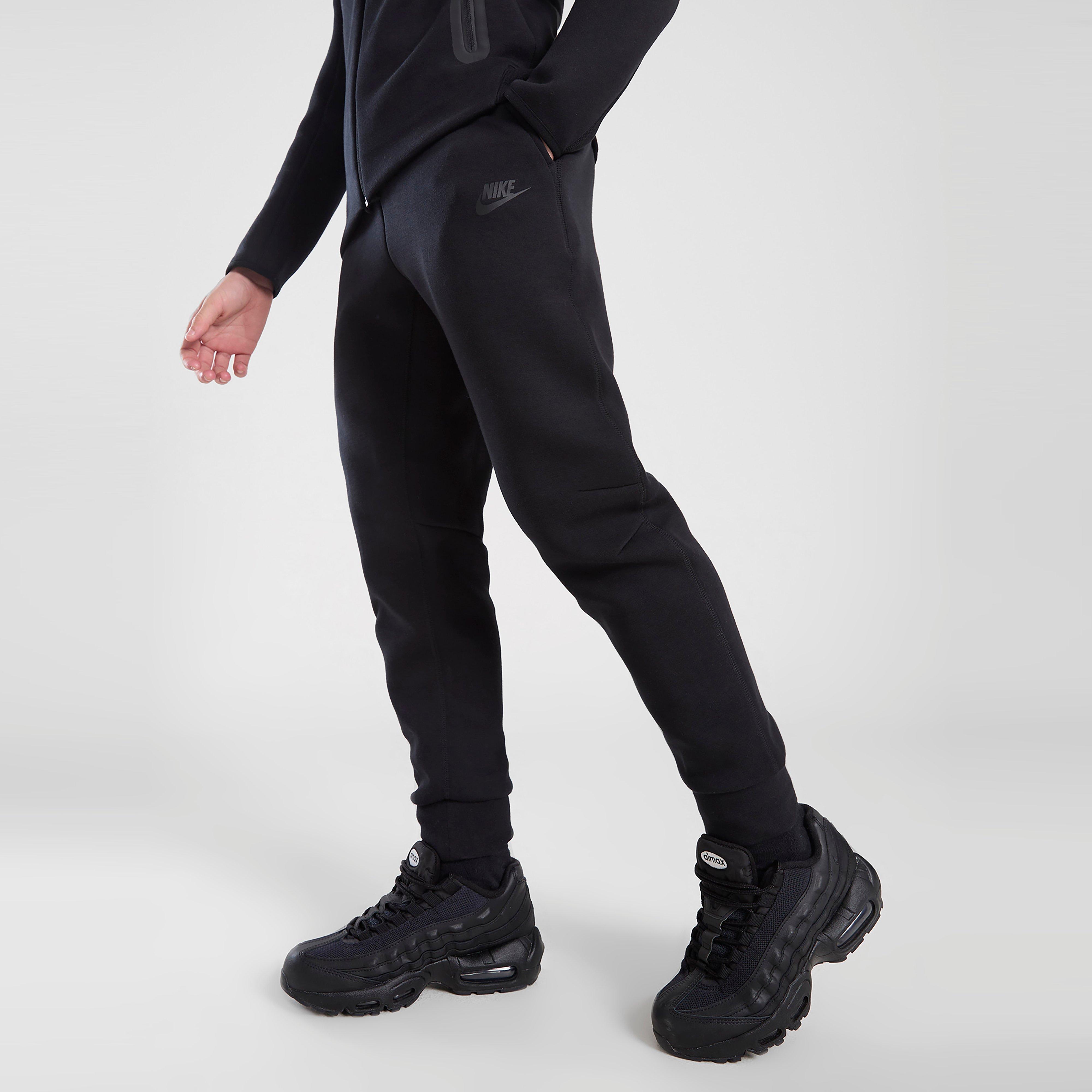 Gyerek melegítőnadrág és jogger NIKE NADRÁG NSW TECH FLC PANT B