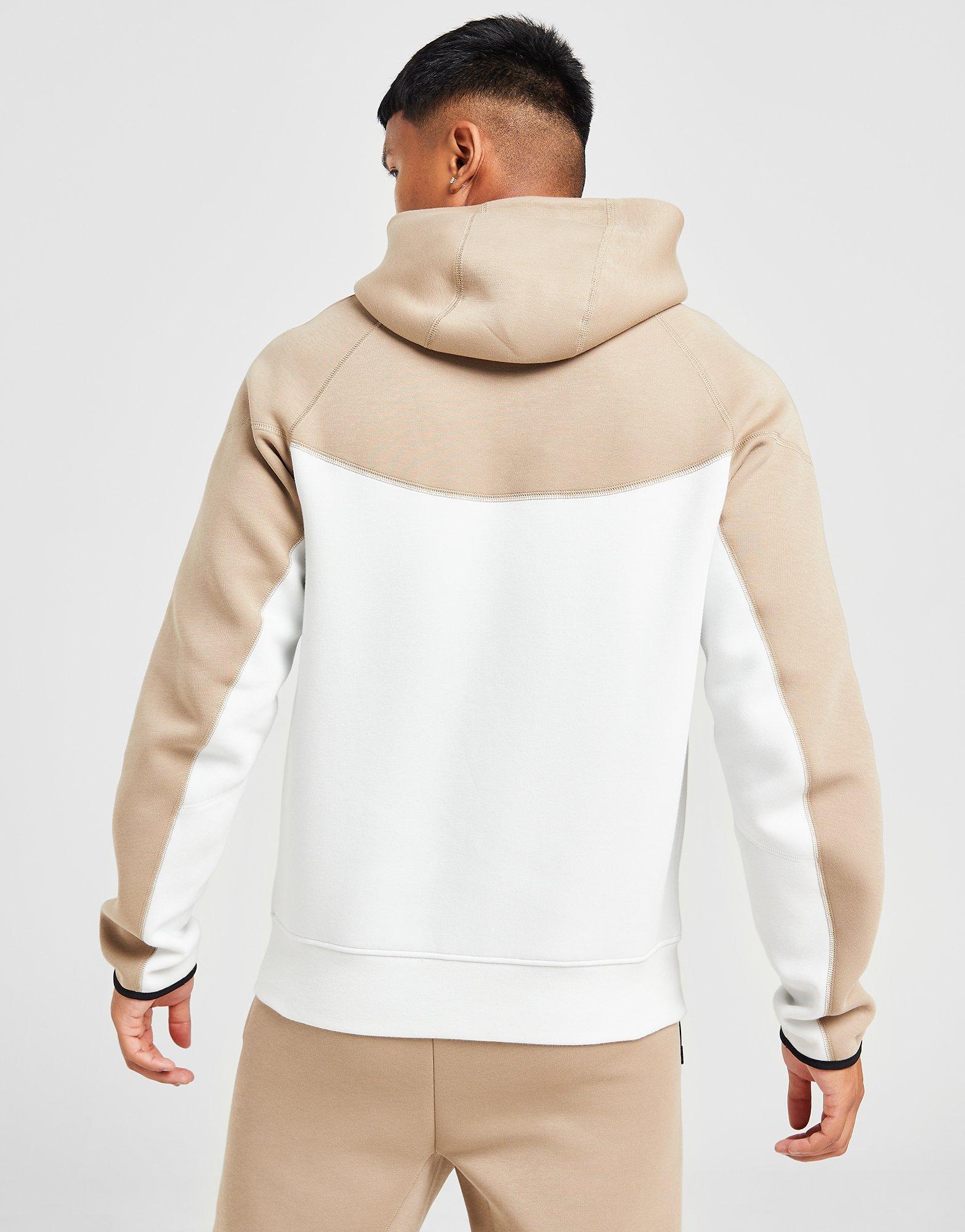 Férfi pulóverek NIKE PULÓVER CIPZÁRAS KAPUCNIS M NK TCH FLC FZ WR FB7921-121 Bézs