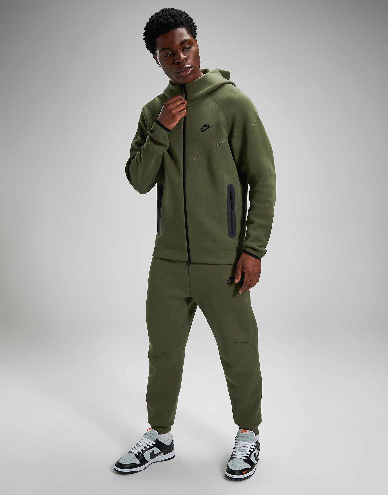 Pánska mikina NIKE MIKINA S KAPUCŇOU M NK TCH FLC FB7921-222 Khaki