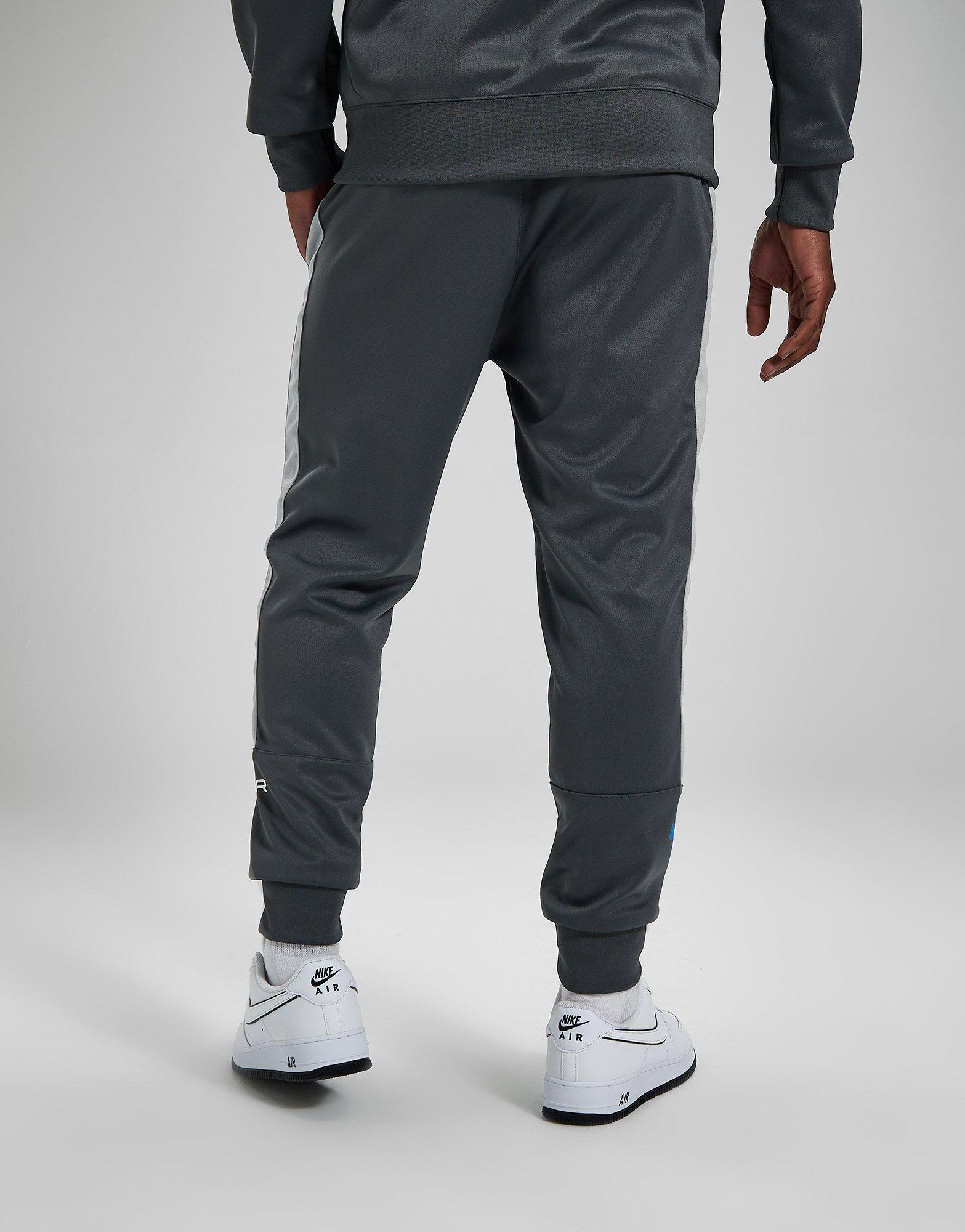 Pantaloni pentru bărbați NIKE PANTALONI  M NSW SW AIR JOGGER PK FN7690-068 Gri