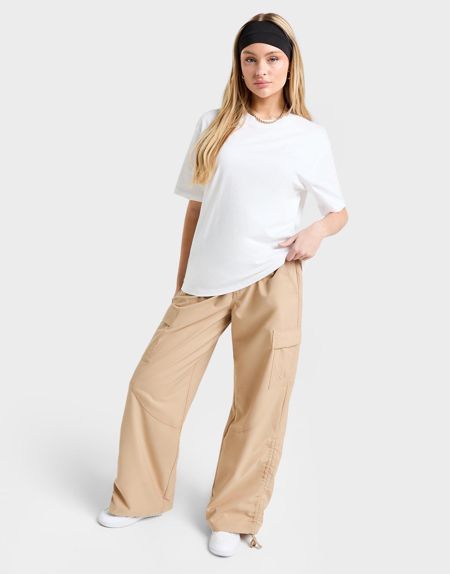 Жіночі футболки JORDAN ФУТБОЛКА W J ESSEN GF TEE CORE 23 FN4500-100 Білий