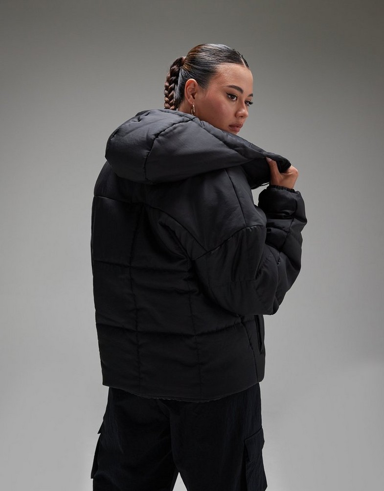 NIKE КУРТКА ЗИМОВА NSW THERMA-FIT FB7672-010 Чорний