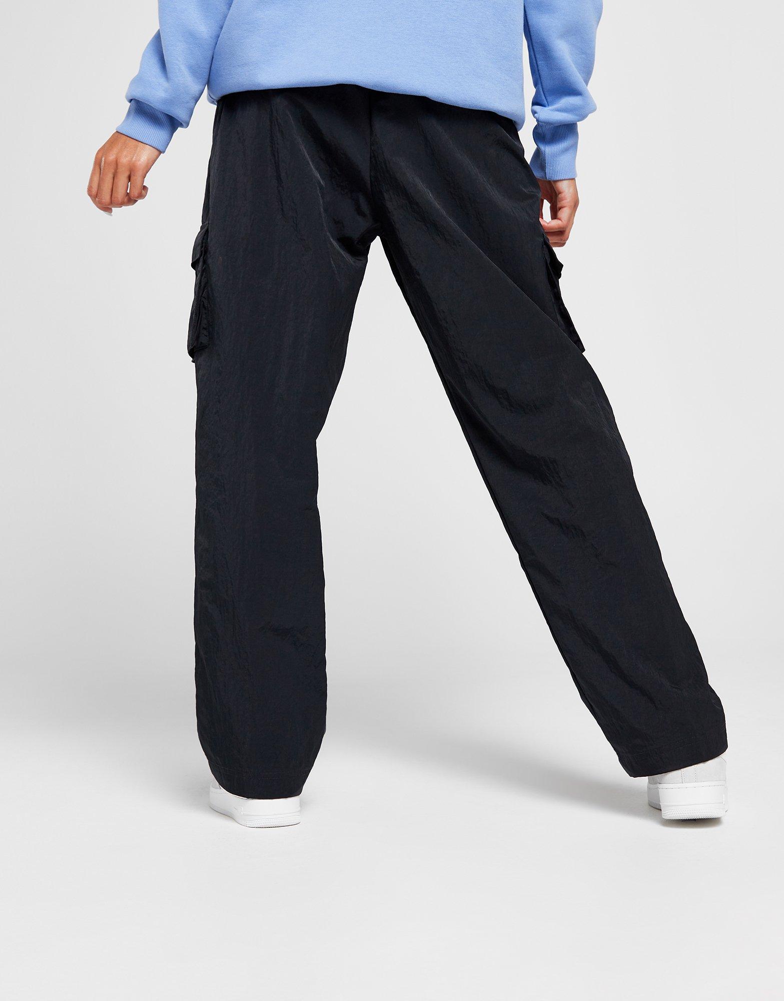 Жіночі штани NIKE ШТАНИ W NSW ESSNTL WVN HR PNT CARGO DO7209-010 Чорний