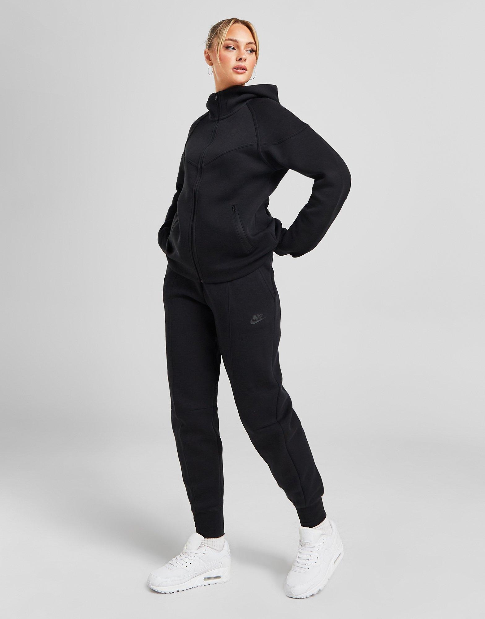 Pantaloni pentru femei NIKE PANTALONI  W NSW TCH FLC MR JGGR FB8330-010 Negru