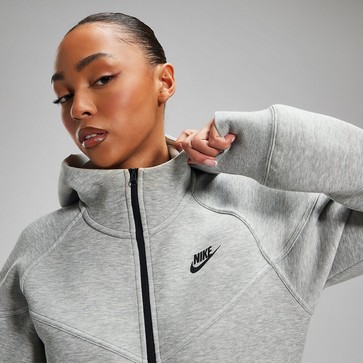 Hudson bay 2024 nike tech fleece