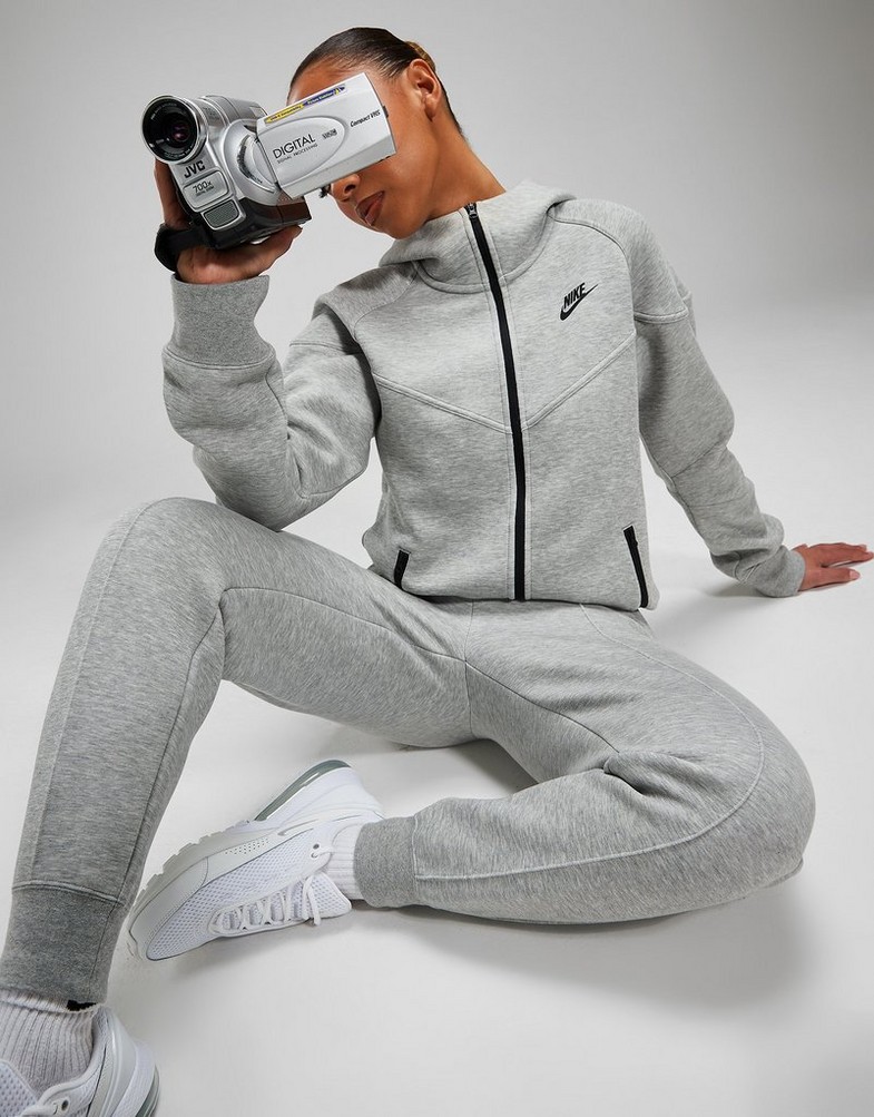 Жіночі кофти NIKE КОФТА З КАПЮШОНОМ W NSW TCH FLC WR FZ HDY FB8338-063 Сірий