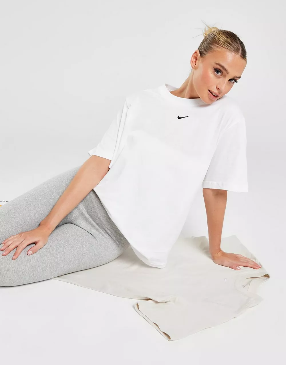 NIKE ФУТБОЛКА W NSW TEE ESSNTL LBR, фото 1 з 5