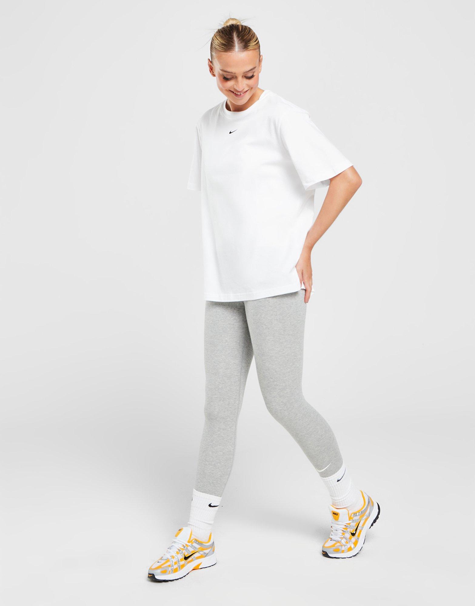 Дамска тениска NIKE ТЕНИСКА W NSW TEE ESSNTL LBR FD4149-100 Бял