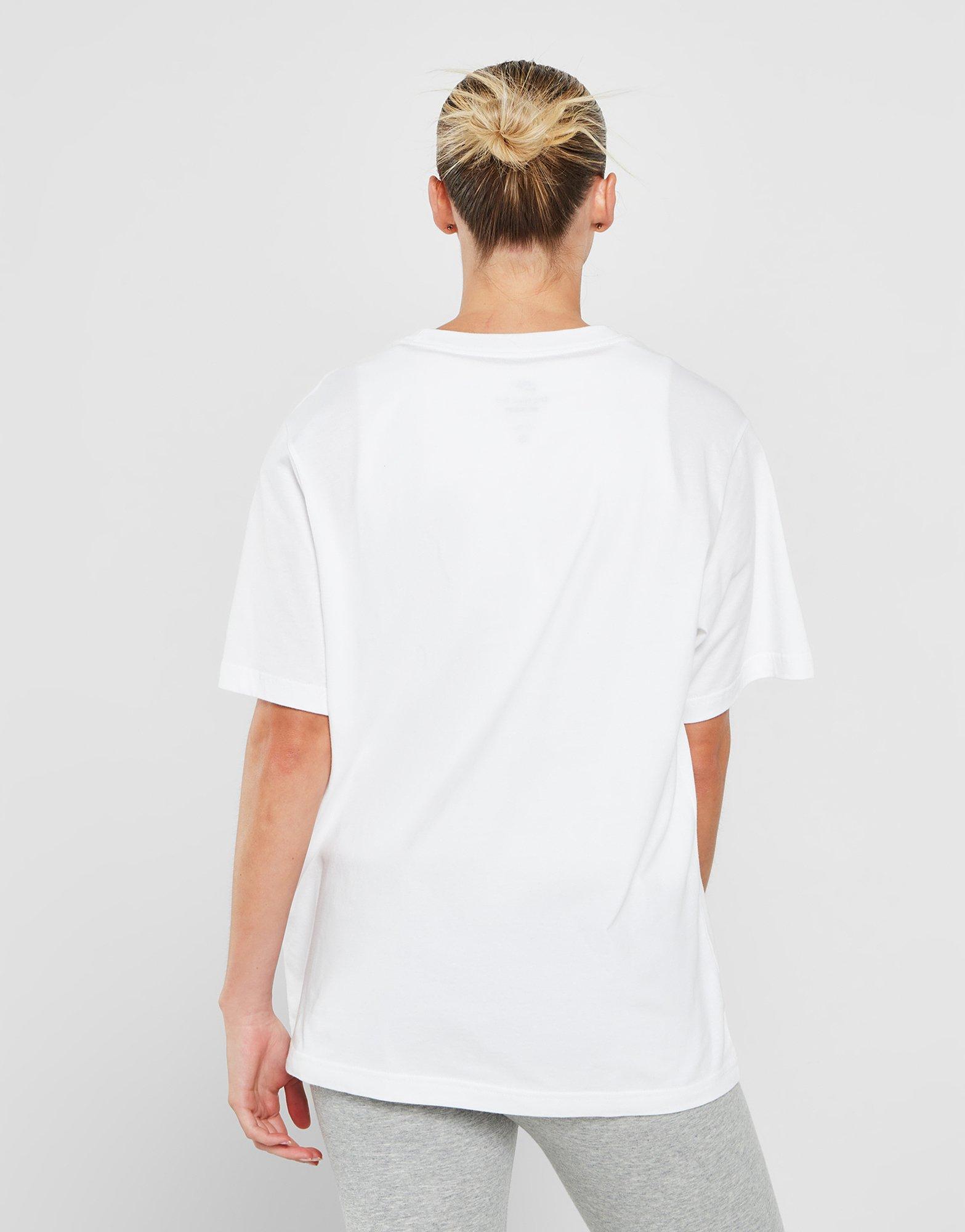 Дамска тениска NIKE ТЕНИСКА W NSW TEE ESSNTL LBR FD4149-100 Бял