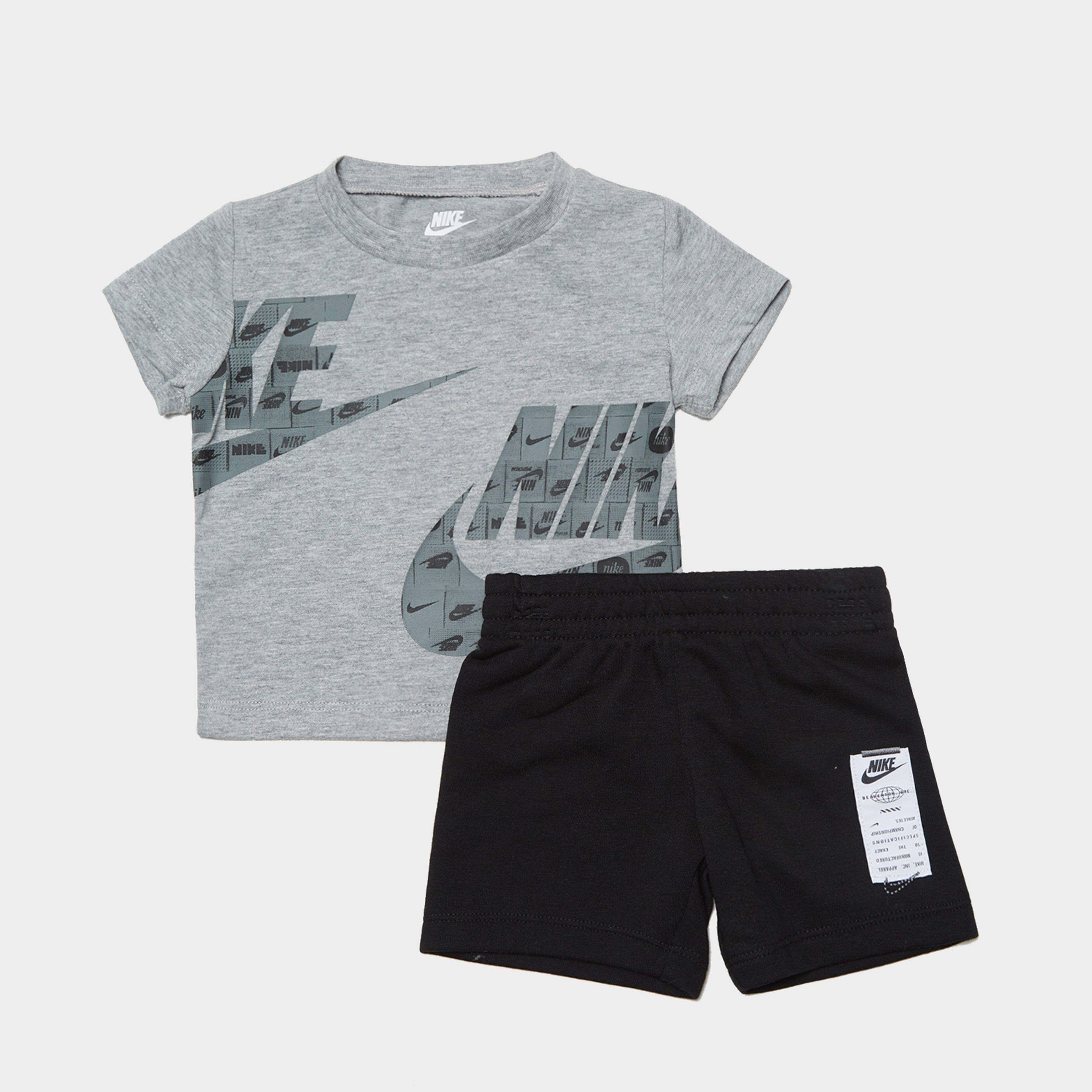 Детски анцуг NIKE КОМПЛЕКТ B NSW CLUB SPLTY FT SHORT SET B