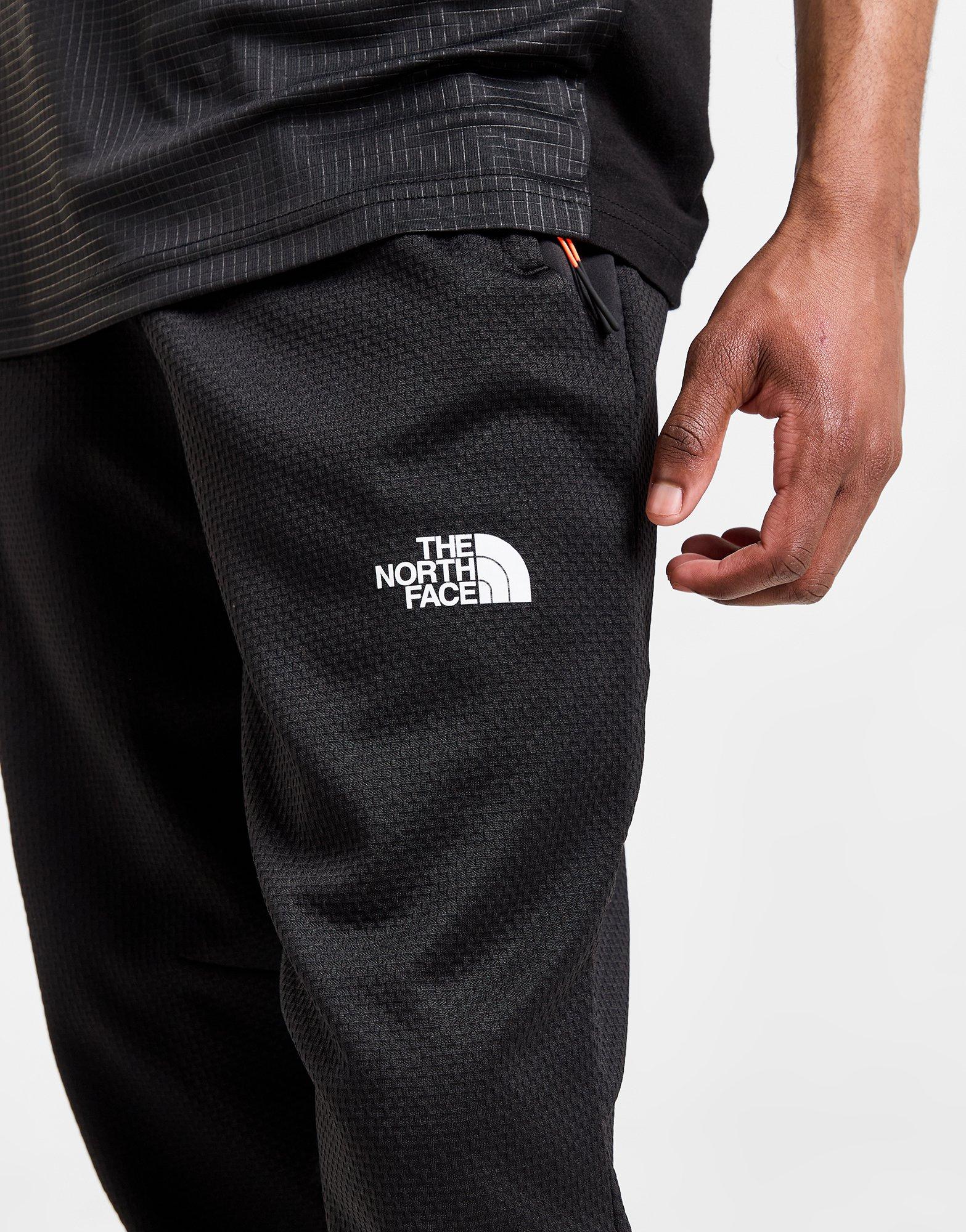 Мъжки панталони THE NORTH FACE ПАНТАЛОНИ MA PANT BLK NF0A88C3JK31 Черен