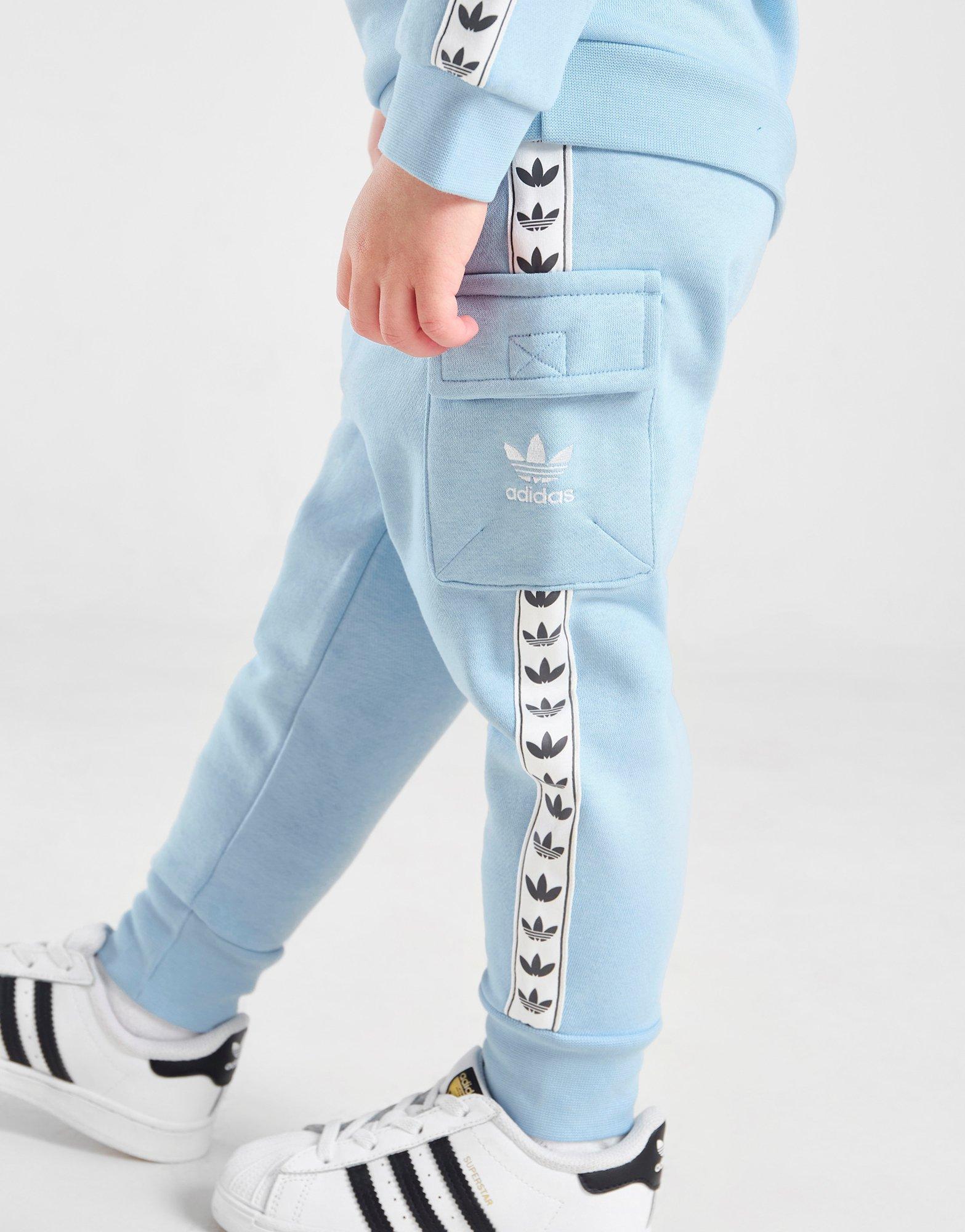 Gyerek melegítőszett ADIDAS MELEGÍTŐ CARGO IQ4699 Kék