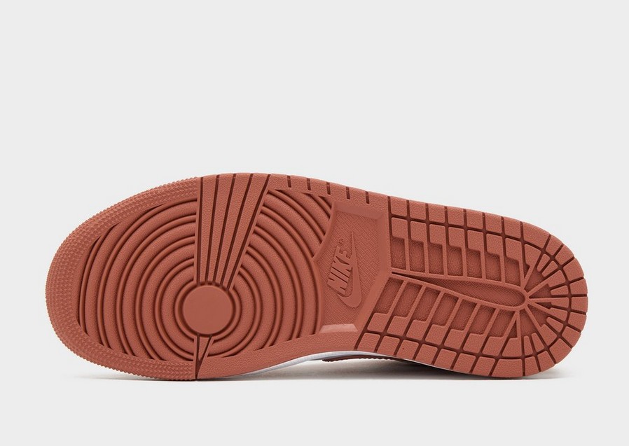 Adidași de damă WMNS AIR JORDAN 1 LOW  DC0774-080 Roz