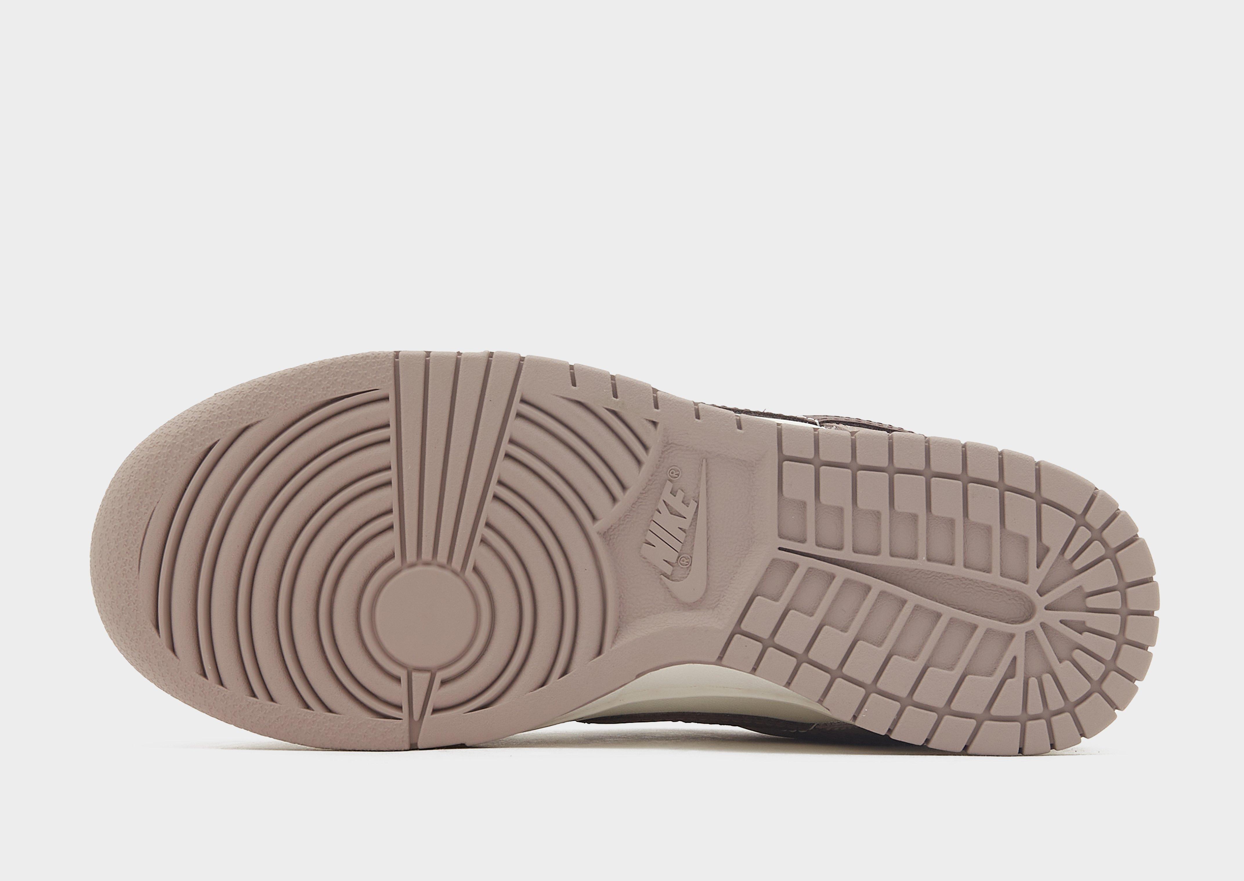 Дамски обувки NIKE DUNK LOW  DD1503-125 Кафяв