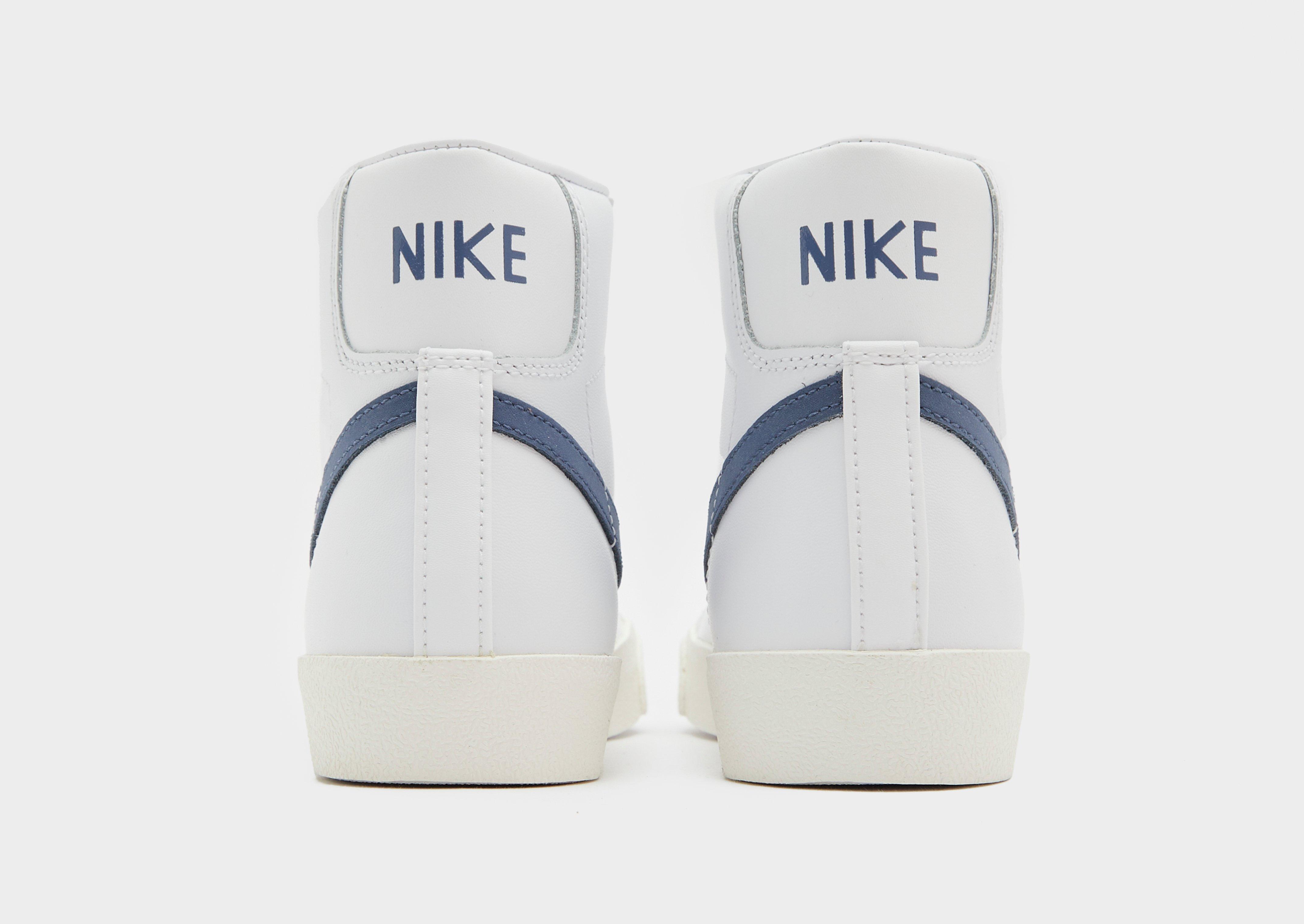 Дамски обувки NIKE W BLAZER MID '77 CZ1055-125 Бял