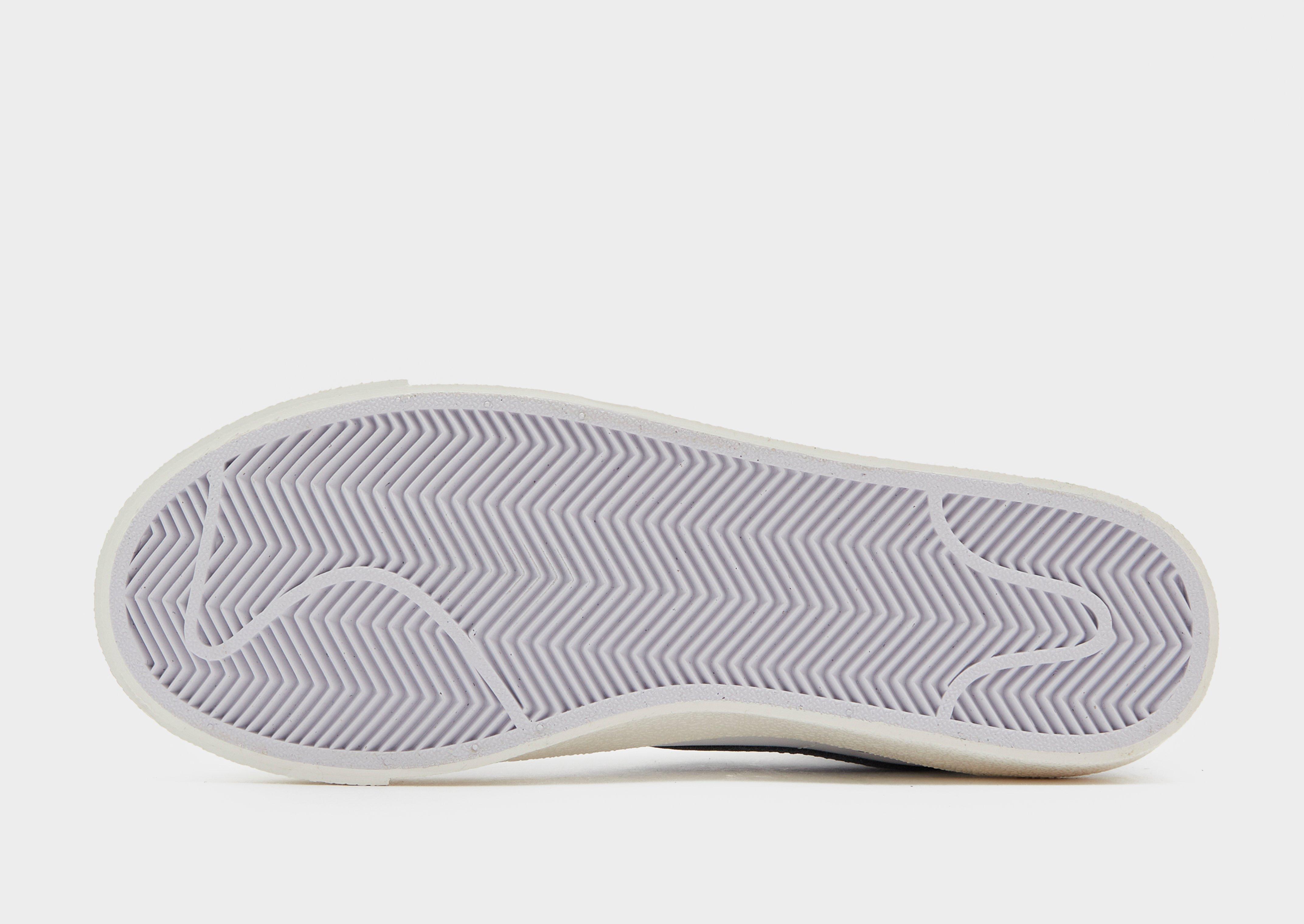 Дамски обувки NIKE W BLAZER MID '77 CZ1055-125 Бял