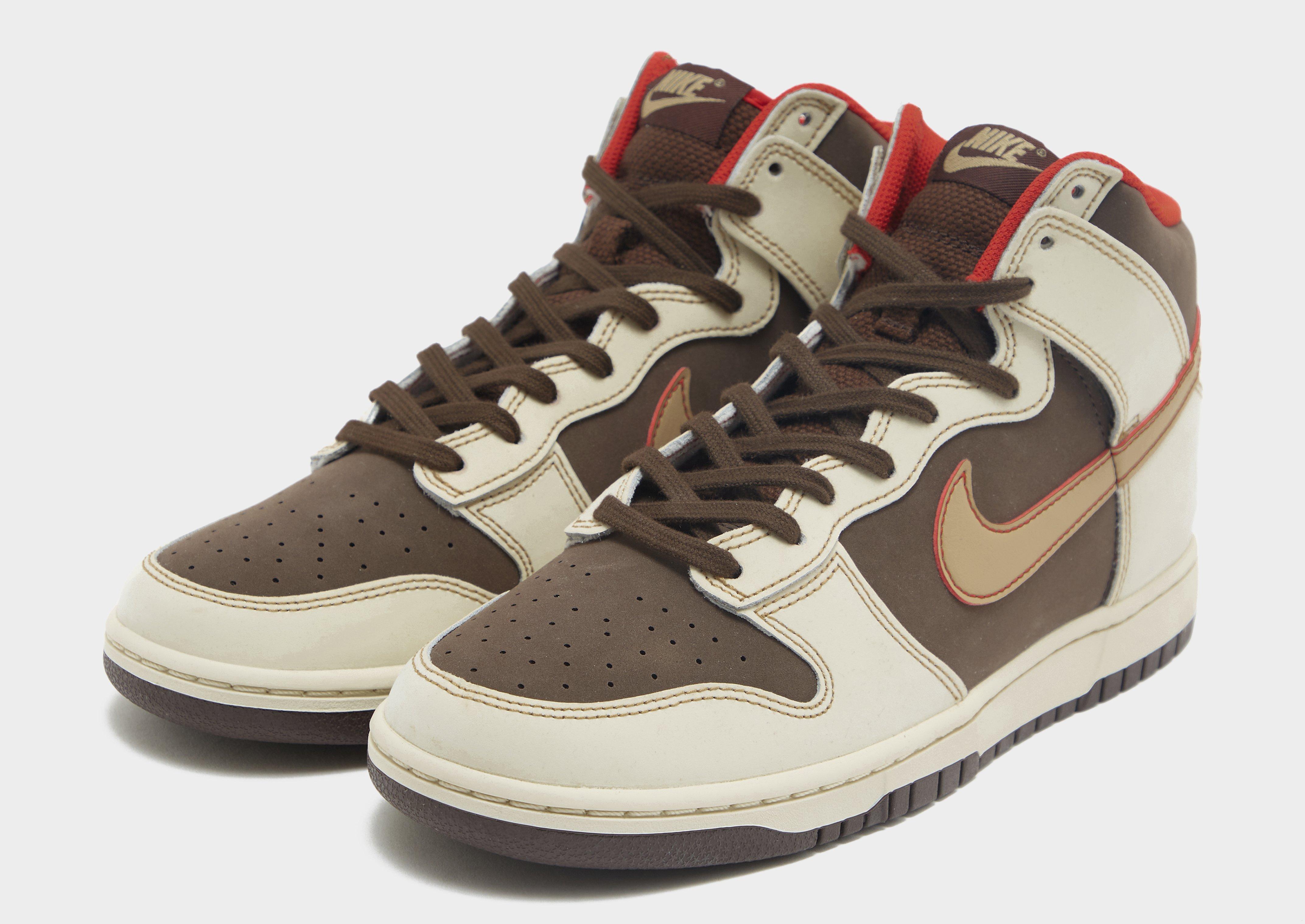 Sneakers NIKE DUNK HIGH RETRO SE FB8892-200 • Maro • Bărbați