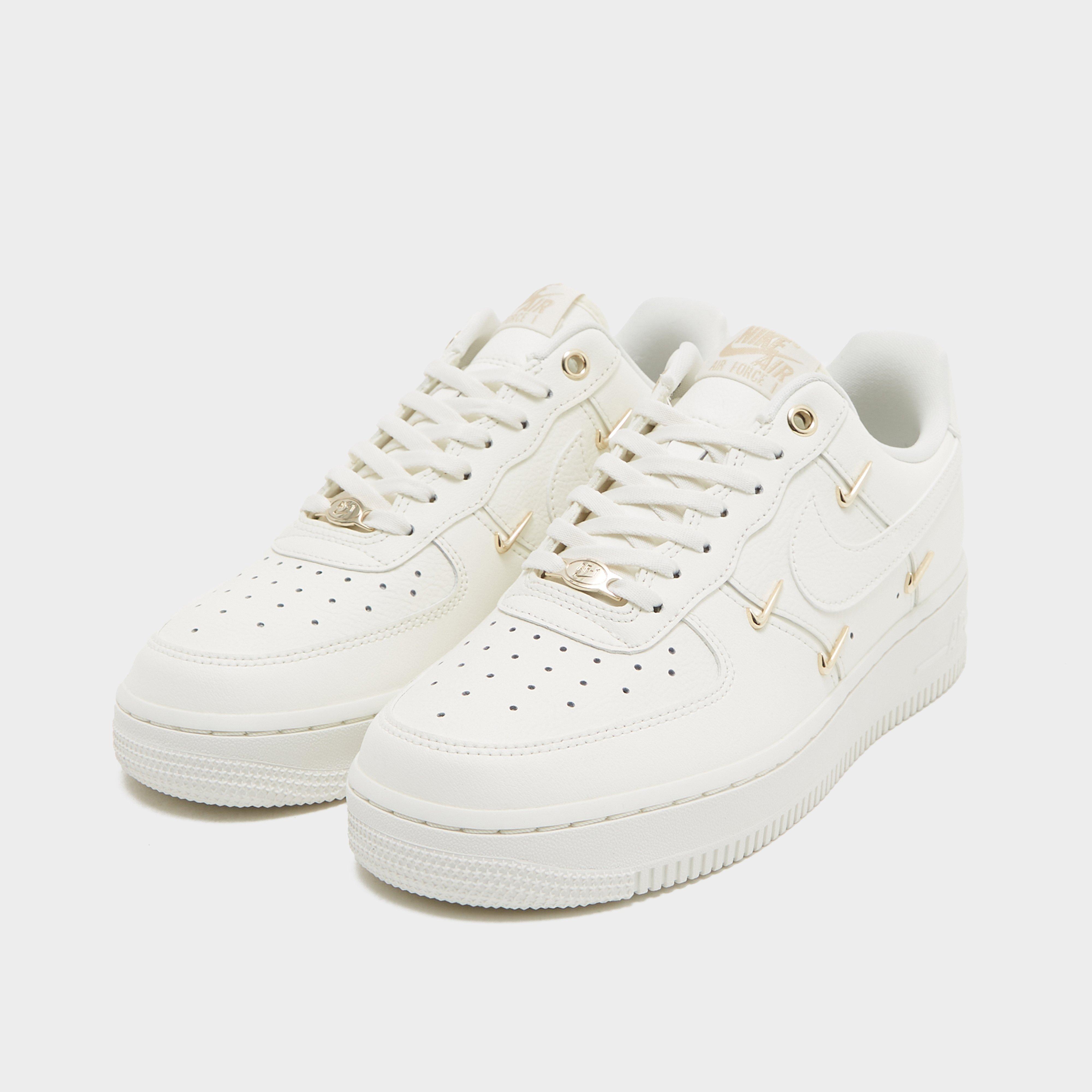 Női sneakers NIKE WMNS AIR FORCE 1 '07 LX CN